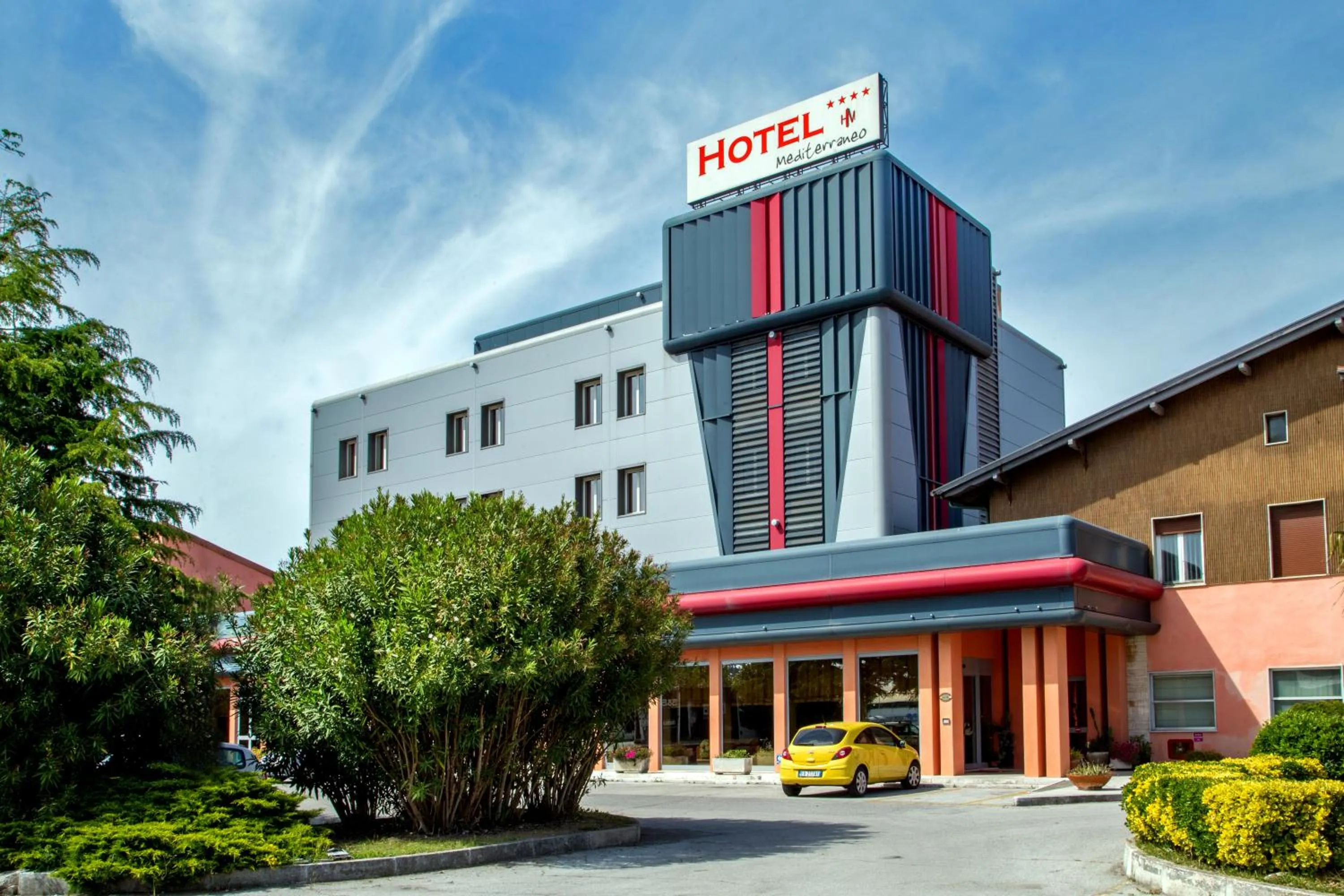 Facade/entrance in Hotel Mediterraneo