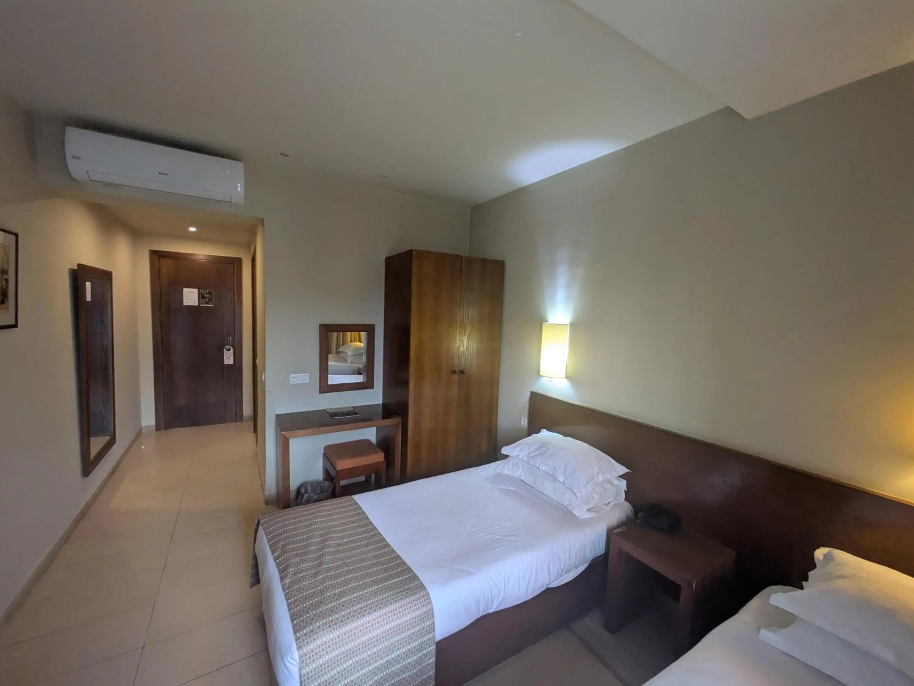 Bed in Hôtel Résidence Le Consul