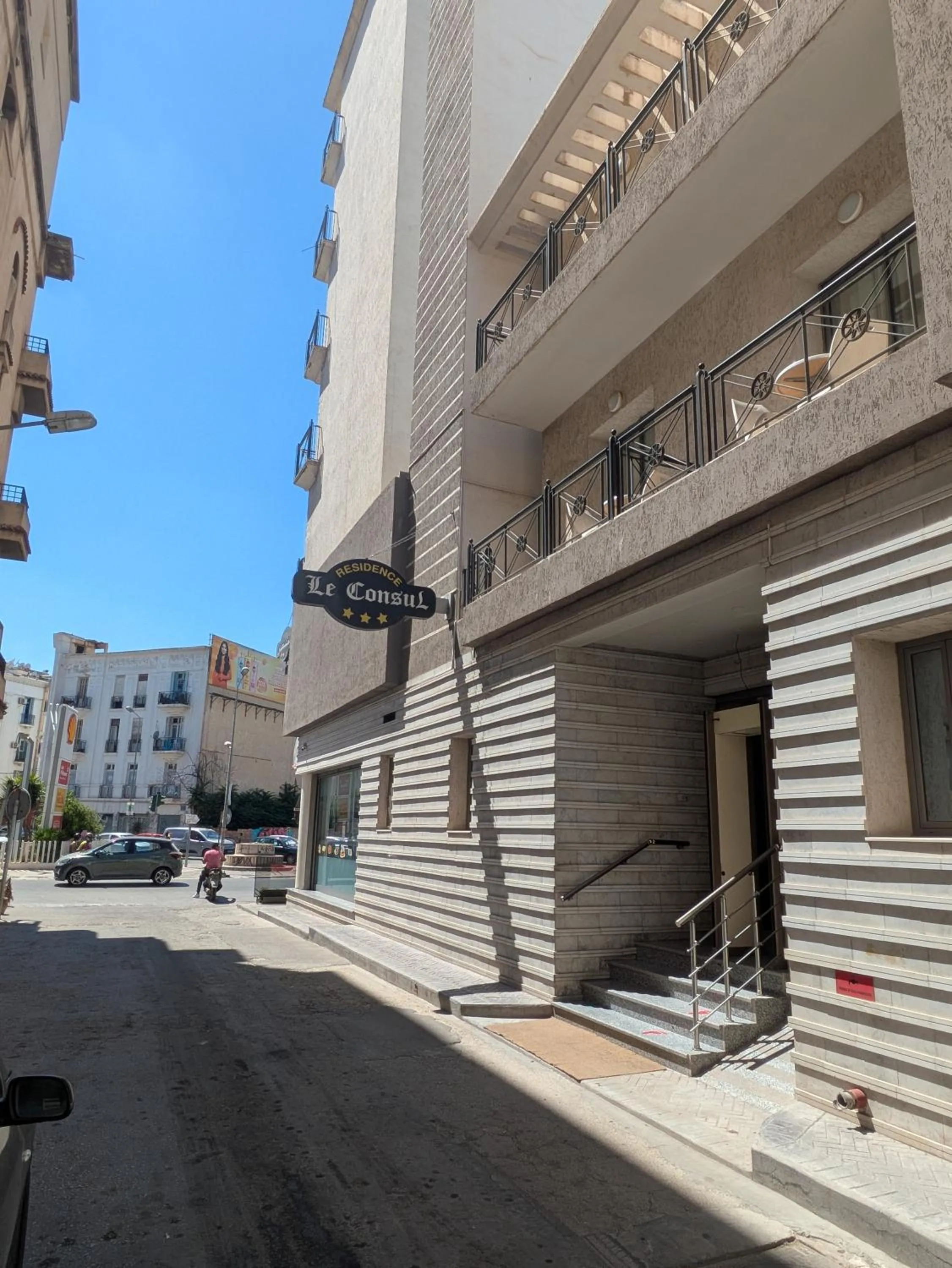 Property building in Hôtel Résidence Le Consul