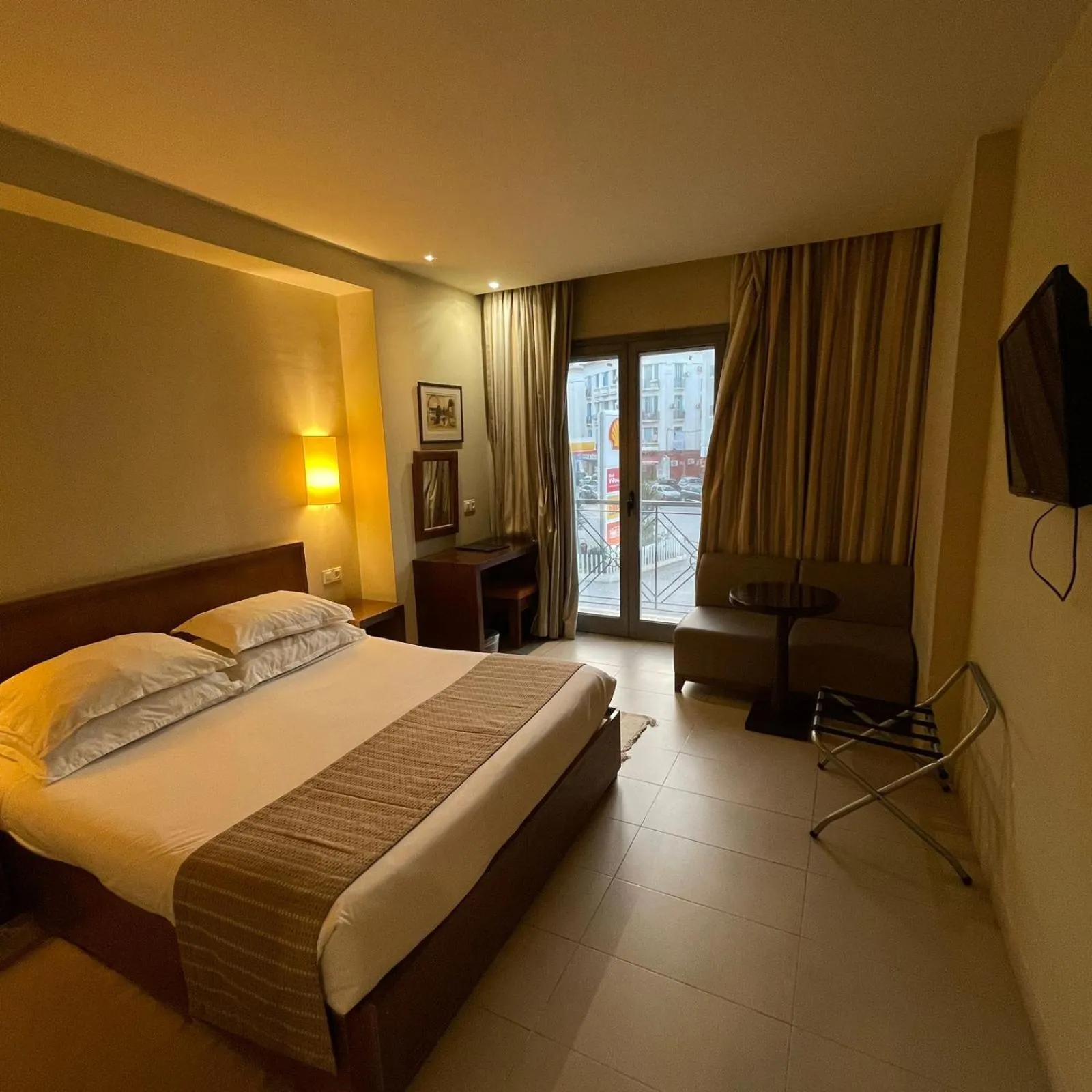 Bedroom, Bed in Hôtel Résidence Le Consul