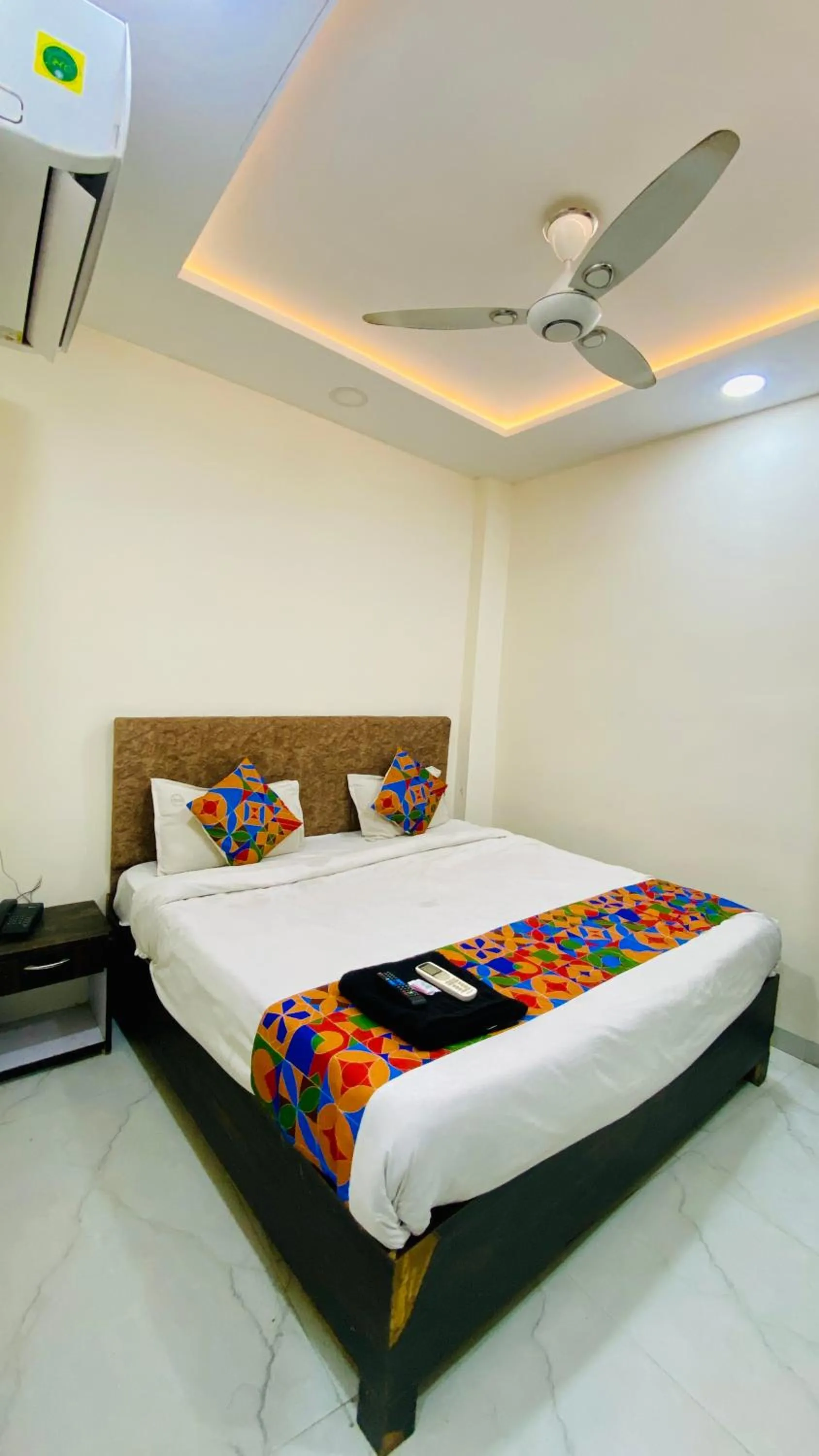 Bed in Hotel Dev Shree