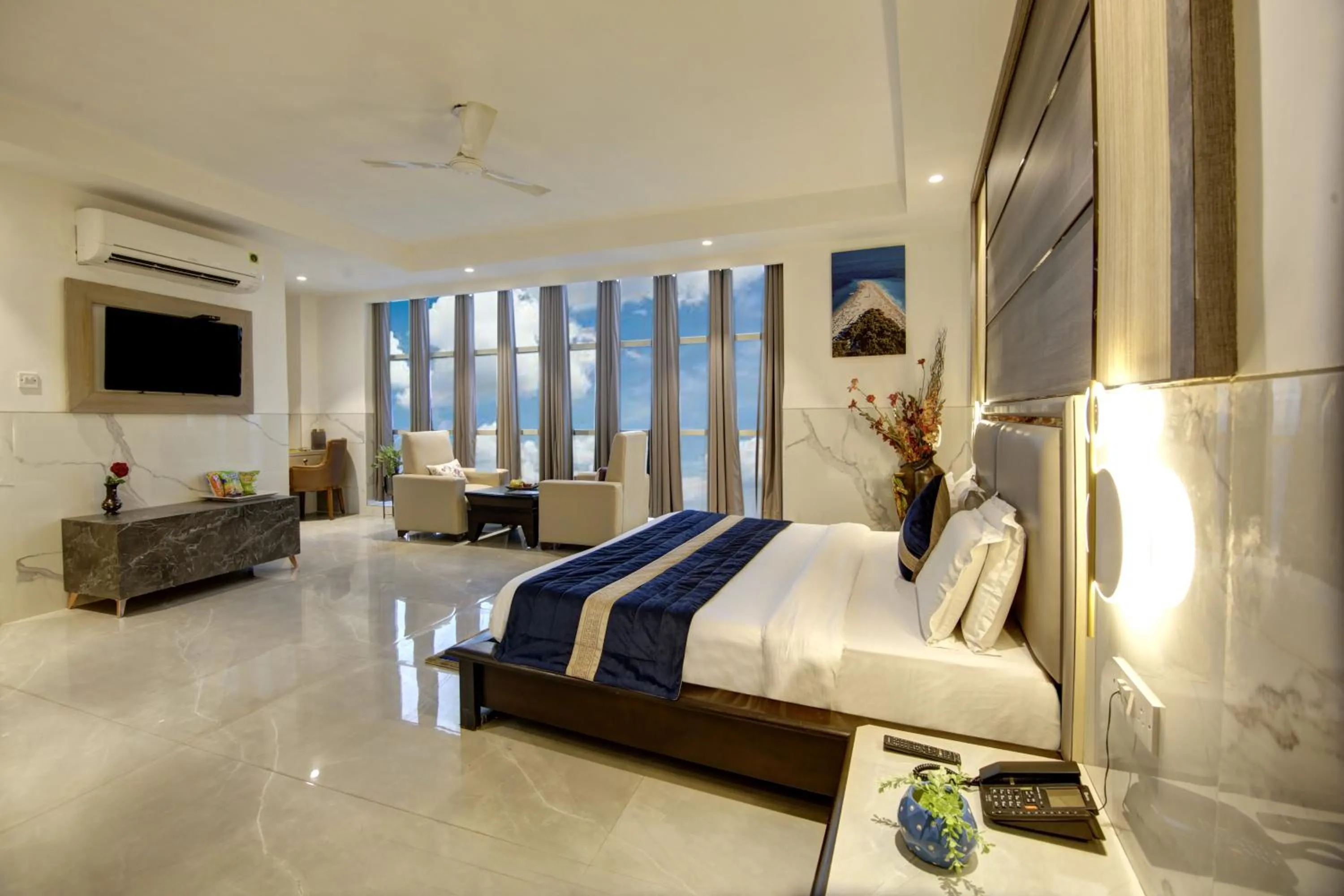 Photo of the whole room, Bed in Hotel DELHI 37 by STAR GROUP