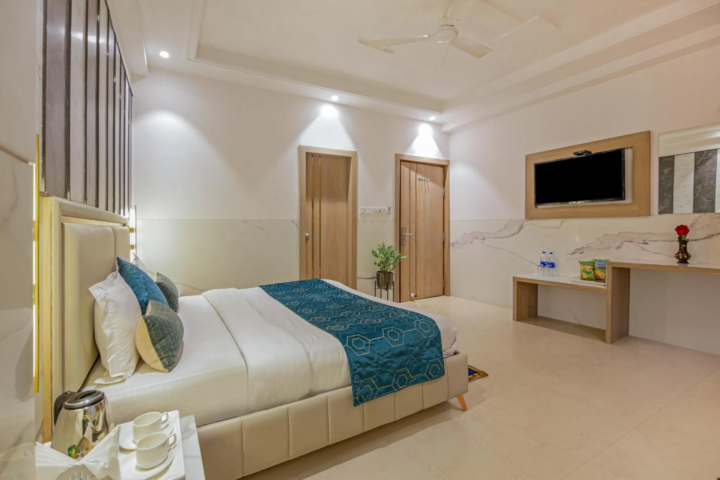 Bed in Hotel DELHI 37 by STAR GROUP
