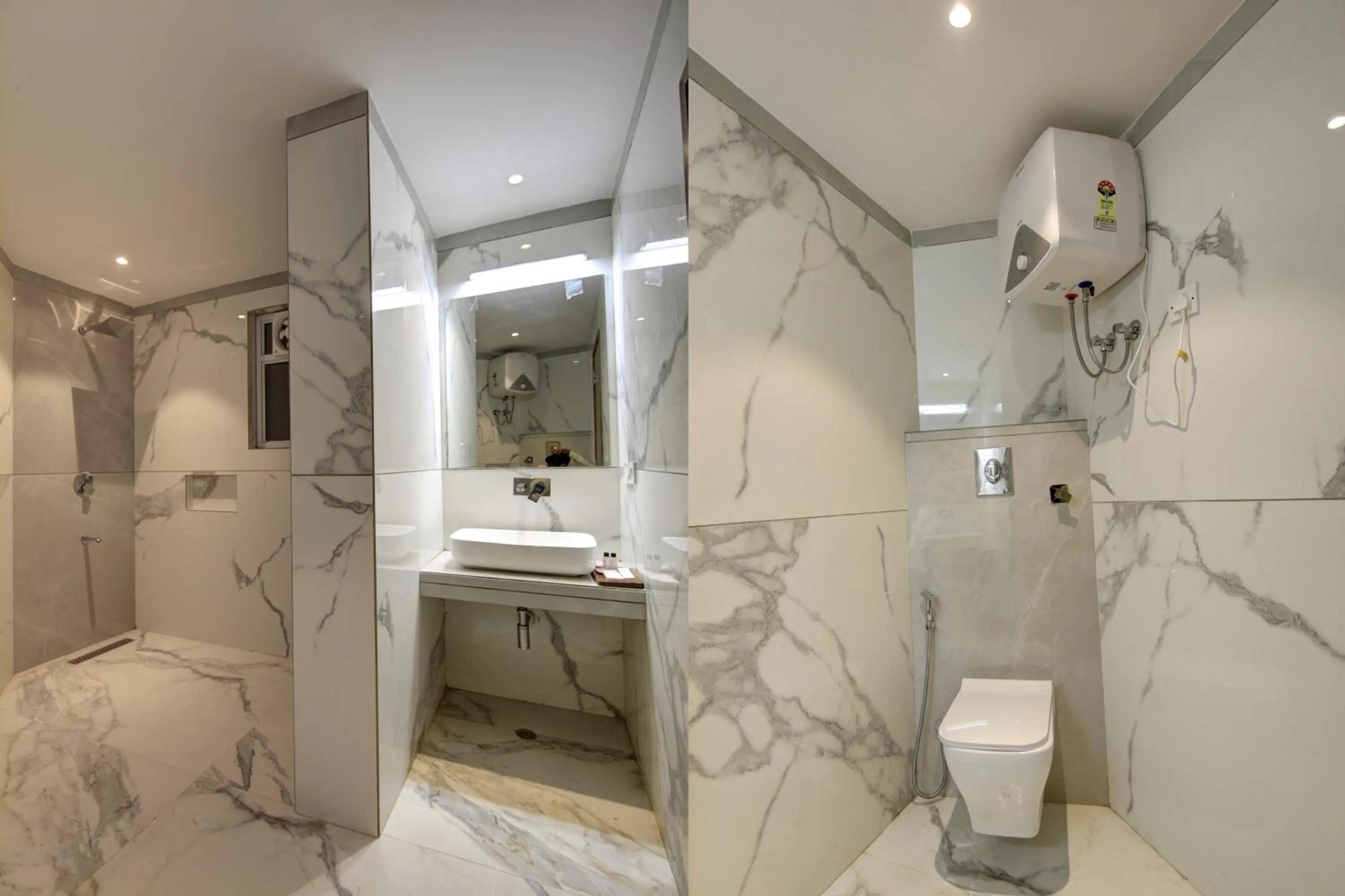 Bathroom in Hotel DELHI 37 by STAR GROUP