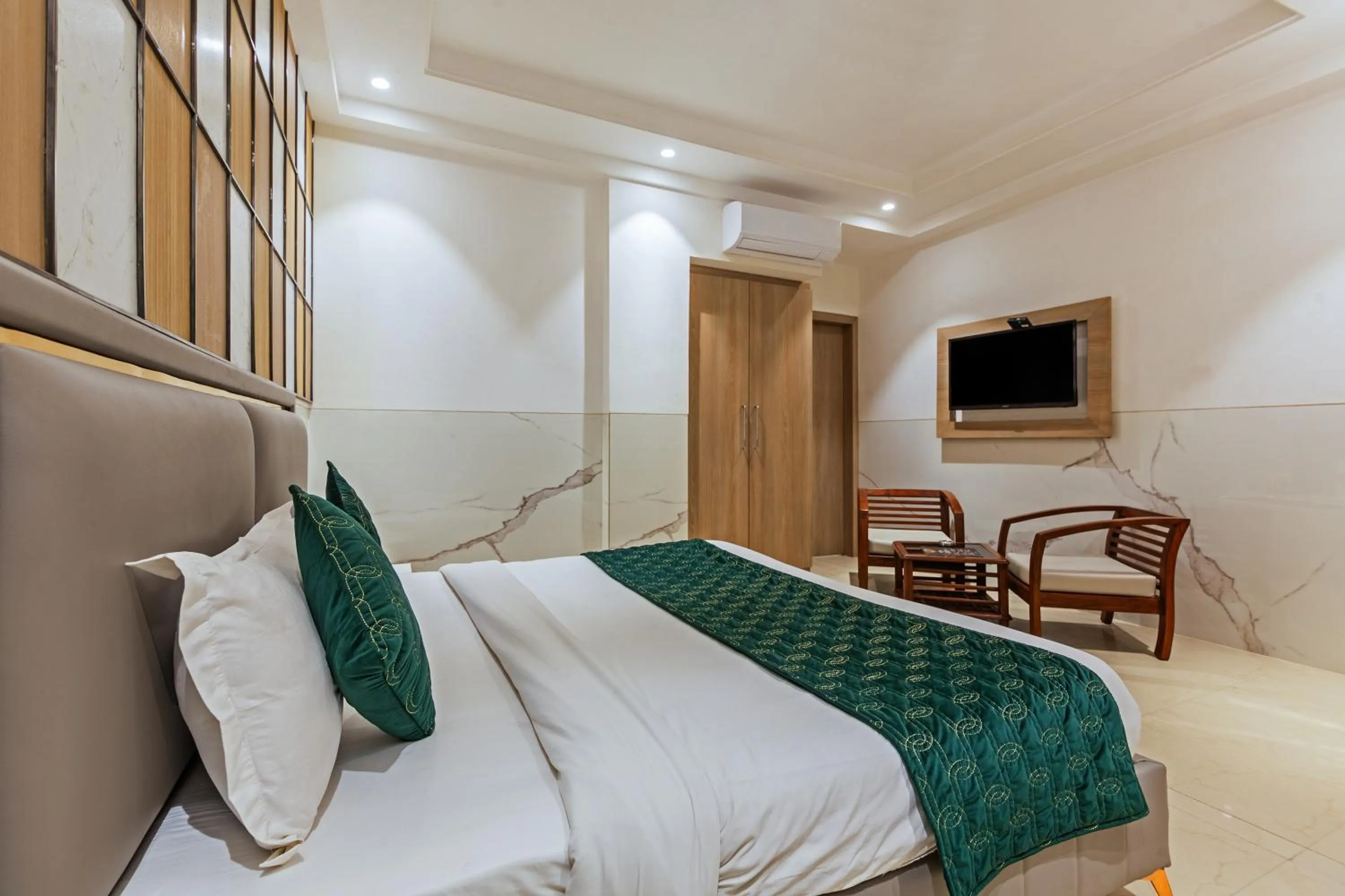 Photo of the whole room, Bed in Hotel DELHI 37 by STAR GROUP