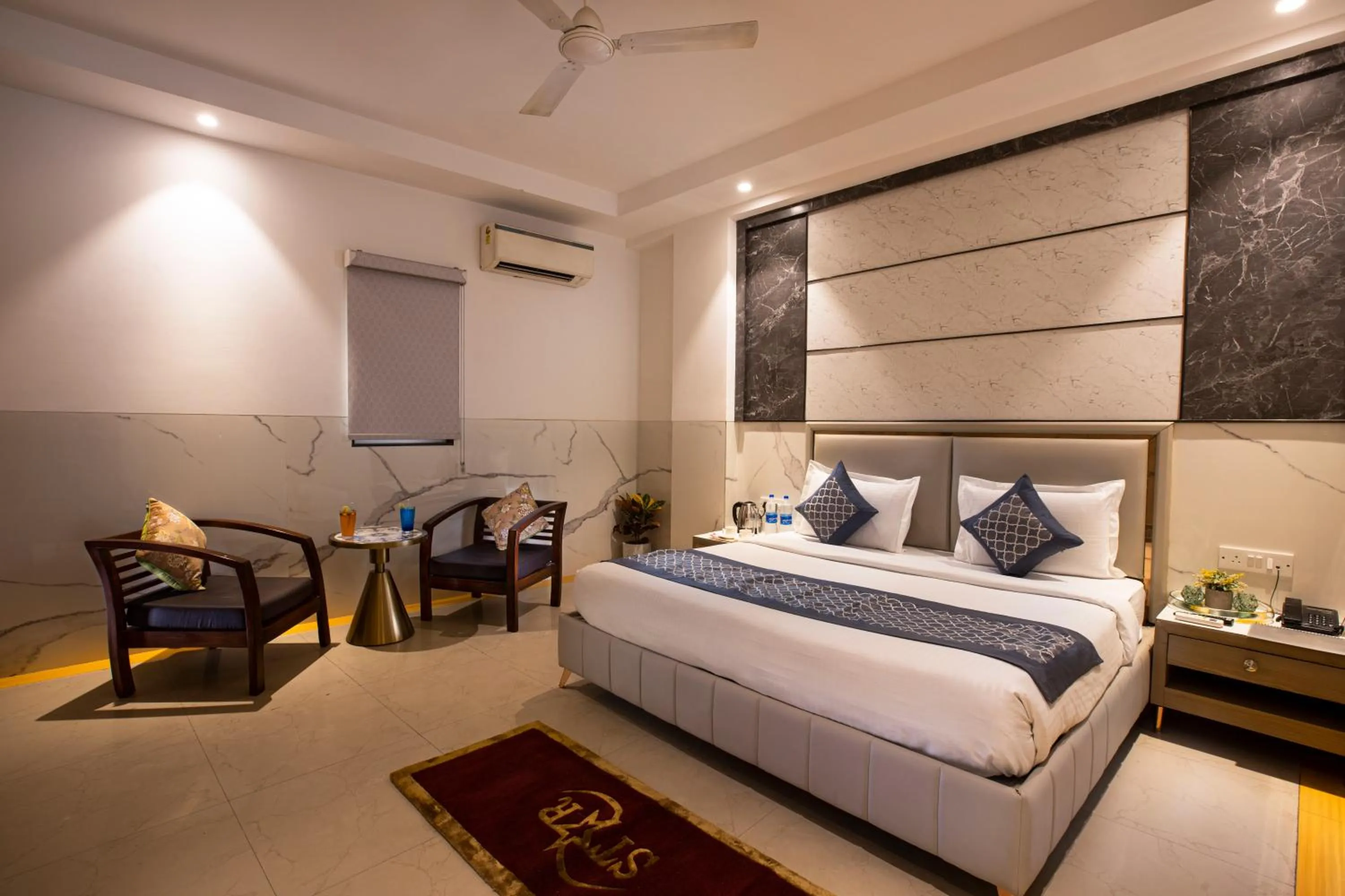 Bed in Hotel DELHI 37 by STAR GROUP
