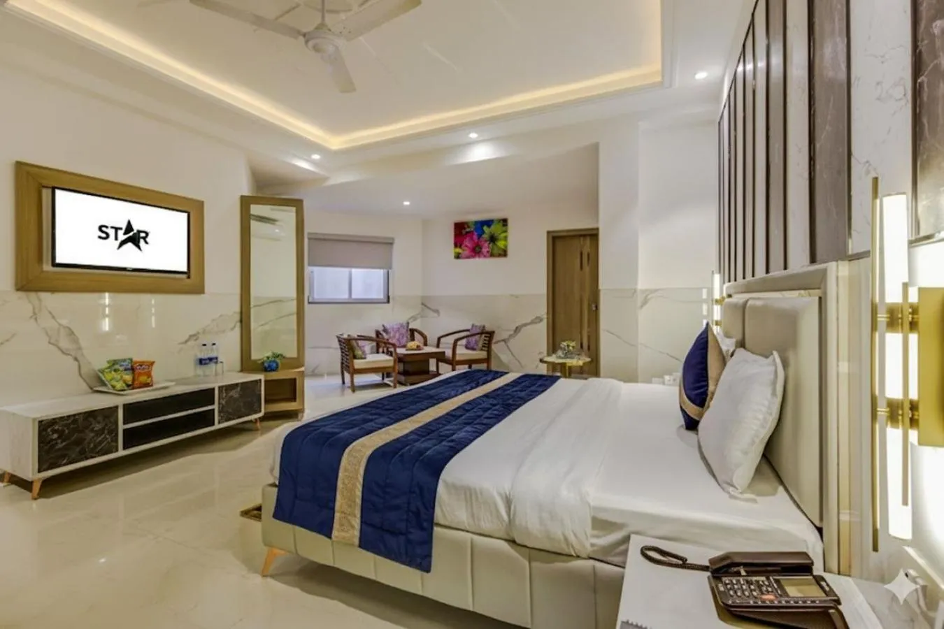 Bedroom, Bed in Hotel DELHI 37 by STAR GROUP
