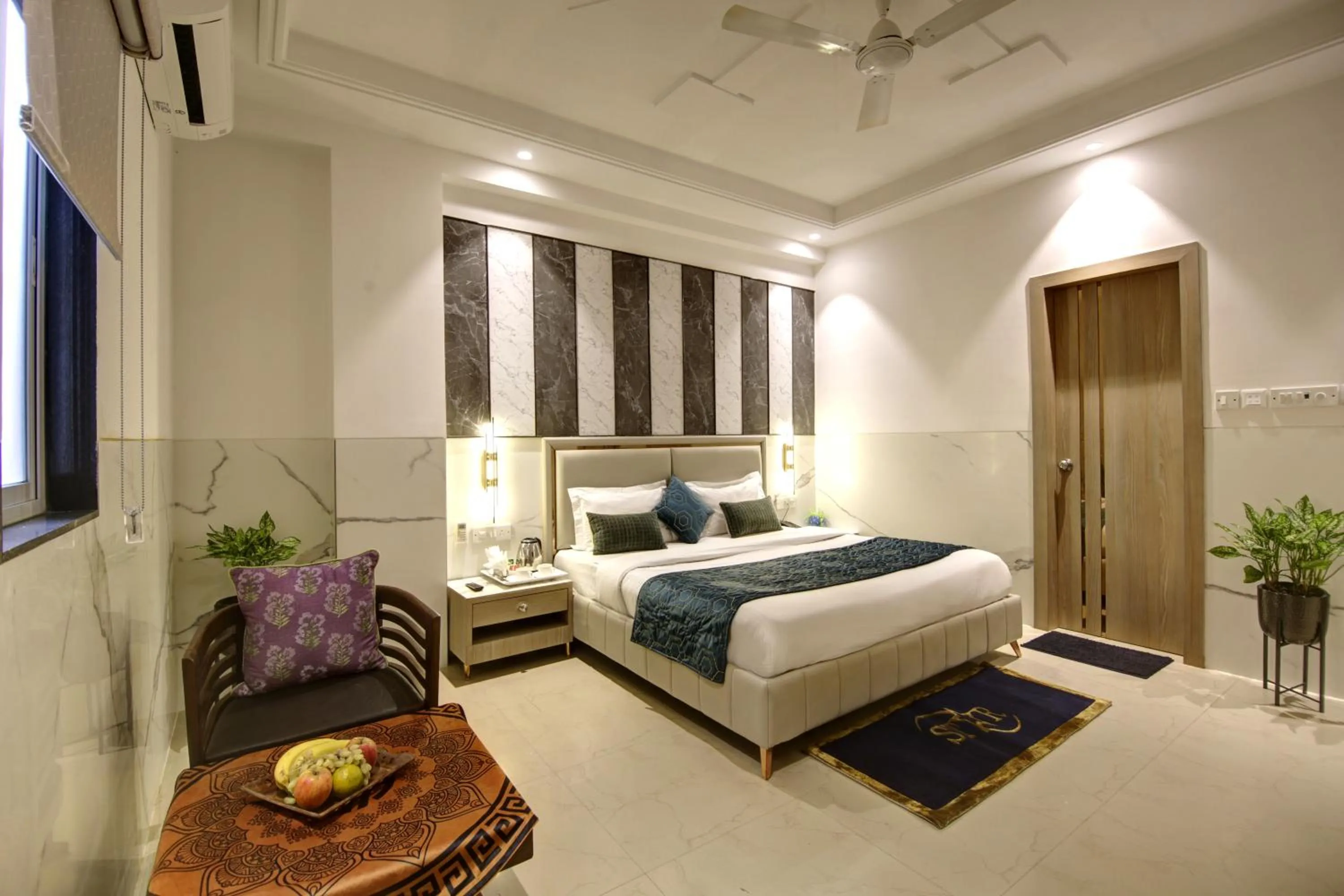 Bed in Hotel DELHI 37 by STAR GROUP