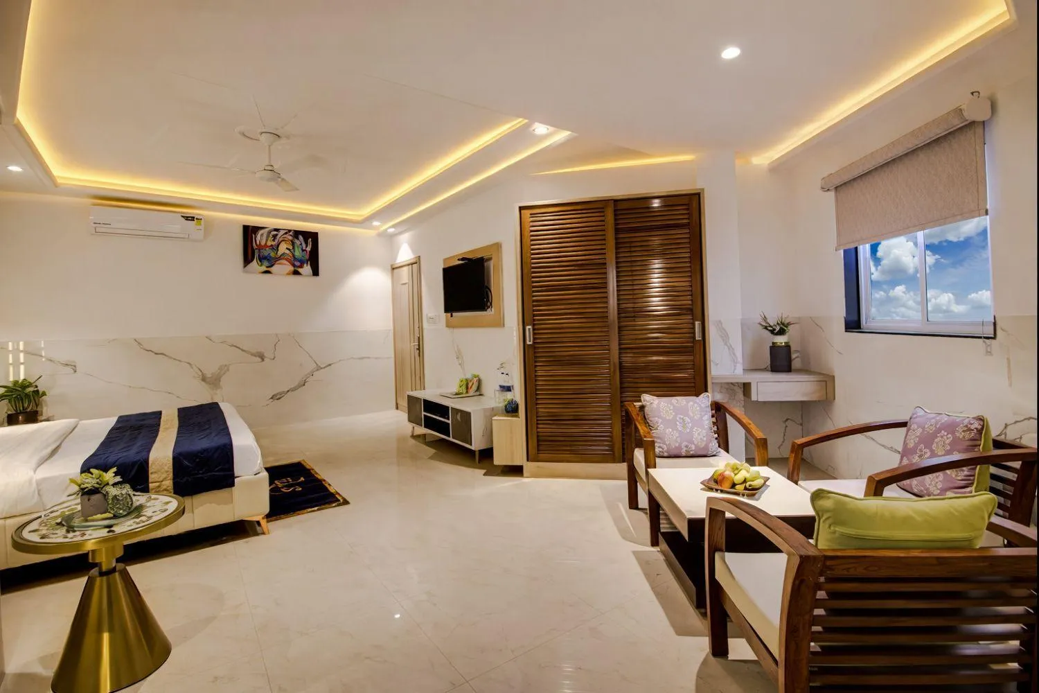 Bedroom, Bed in Hotel DELHI 37 by STAR GROUP