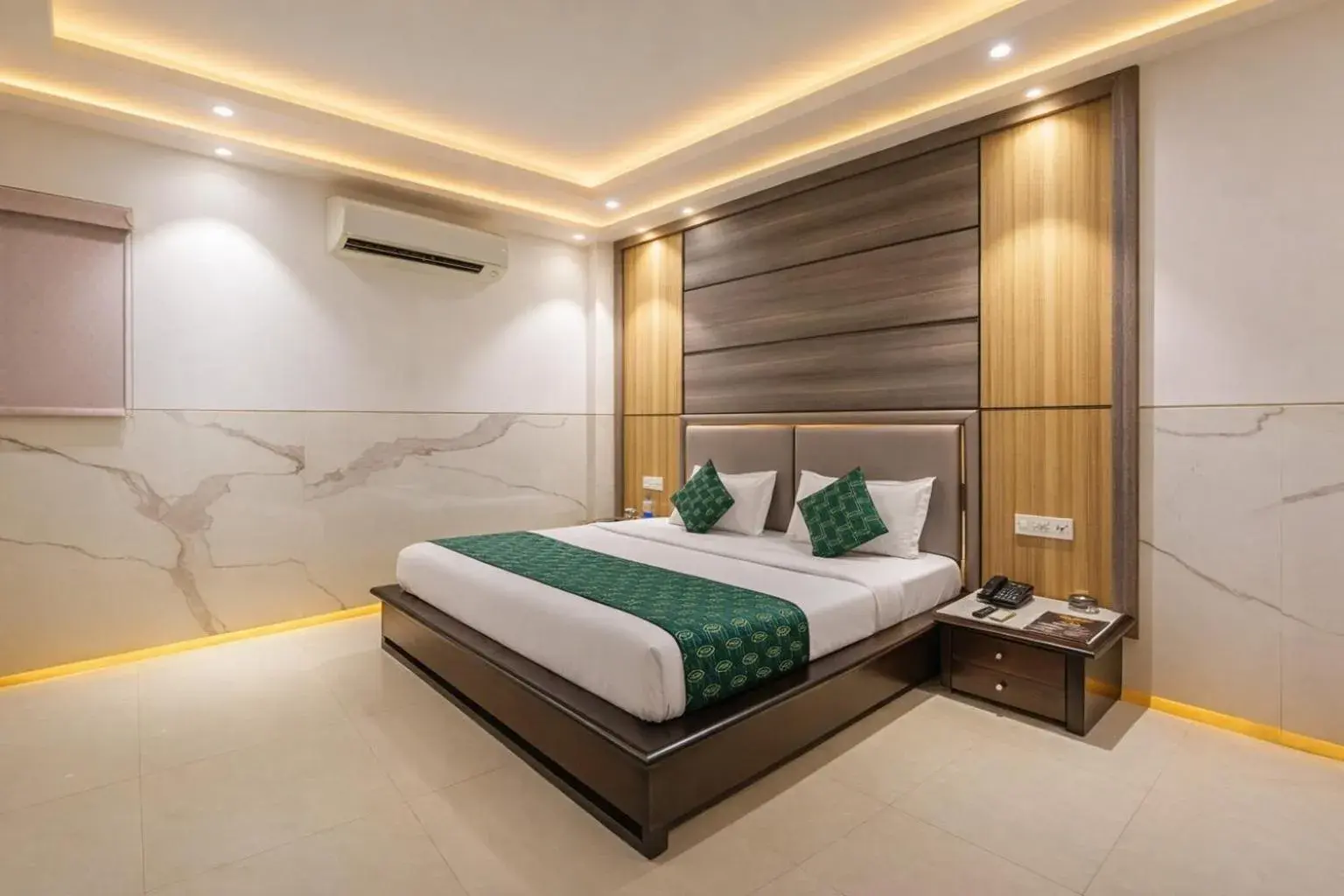 Double Room in Hotel DELHI 37 by STAR GROUP Double Room in Hotel DELHI 37 by STAR GROUP