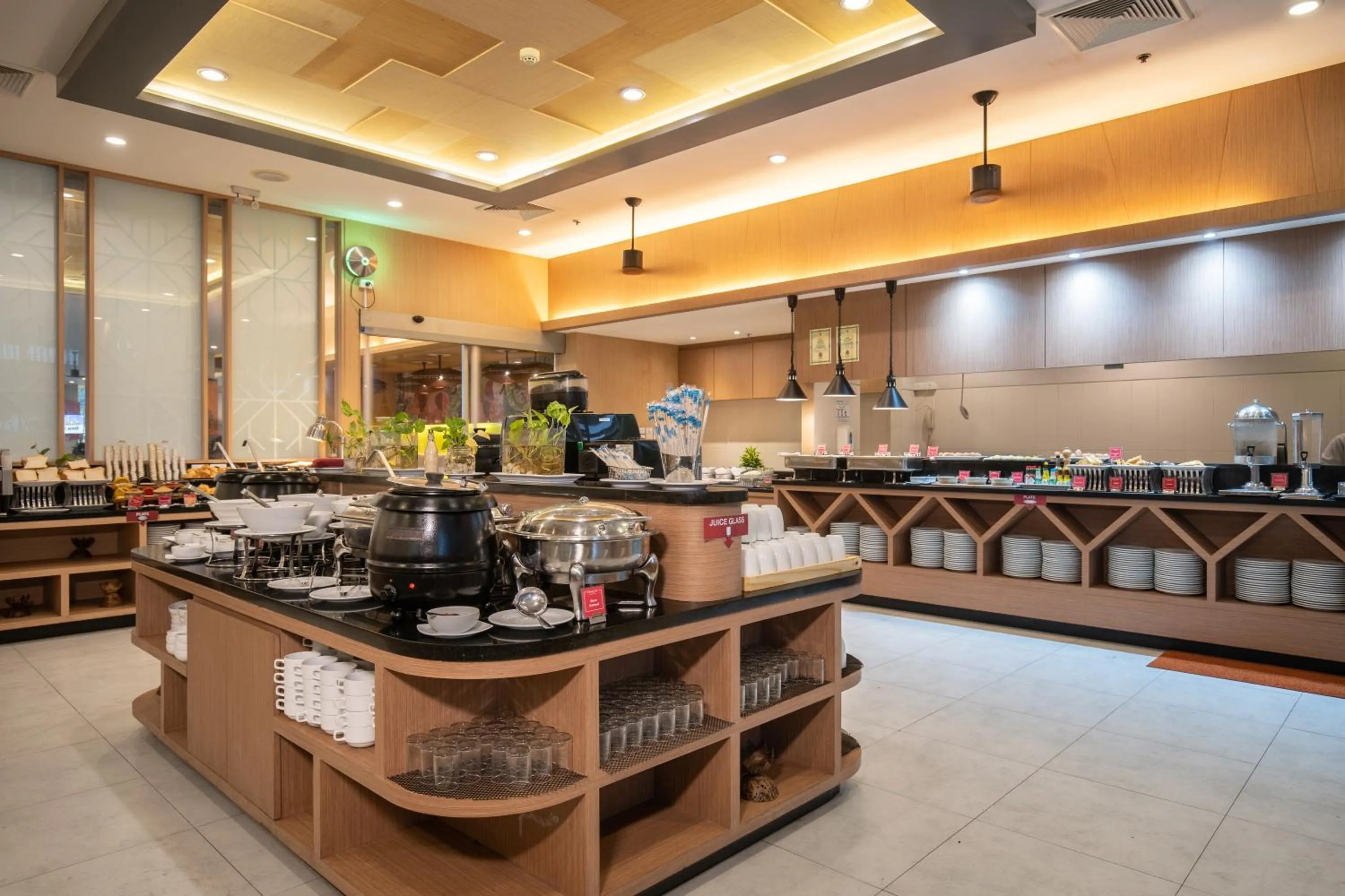 Food in Ramada by Wyndham Phuket Deevana