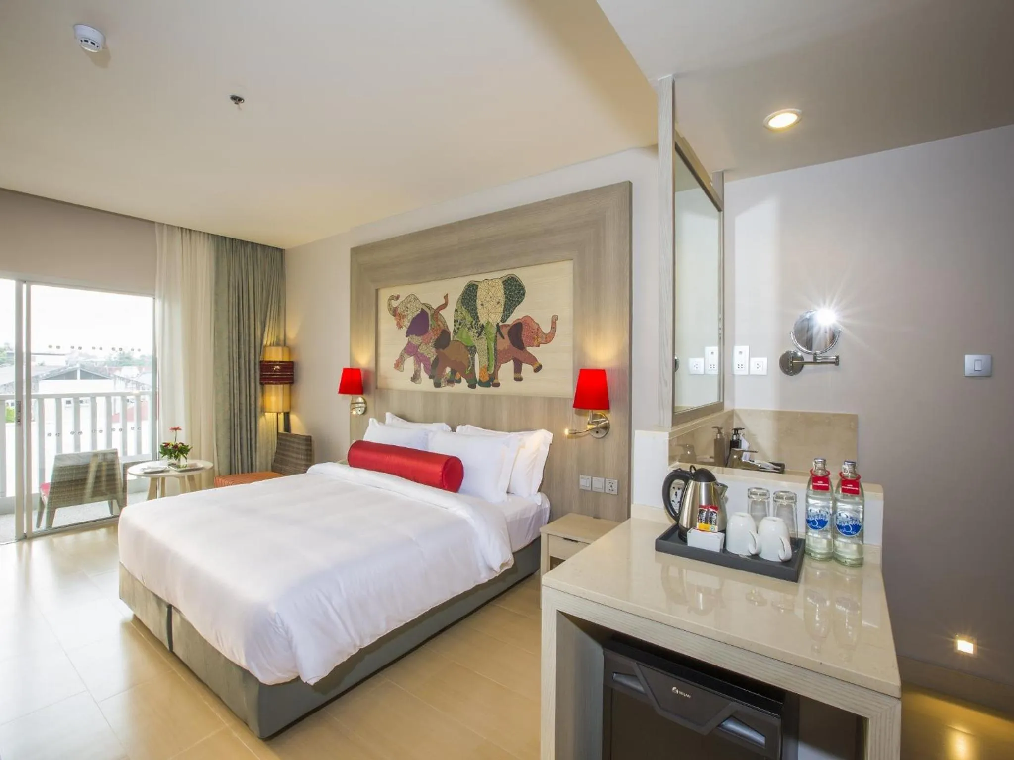 Shower, Bed in Ramada by Wyndham Phuket Deevana