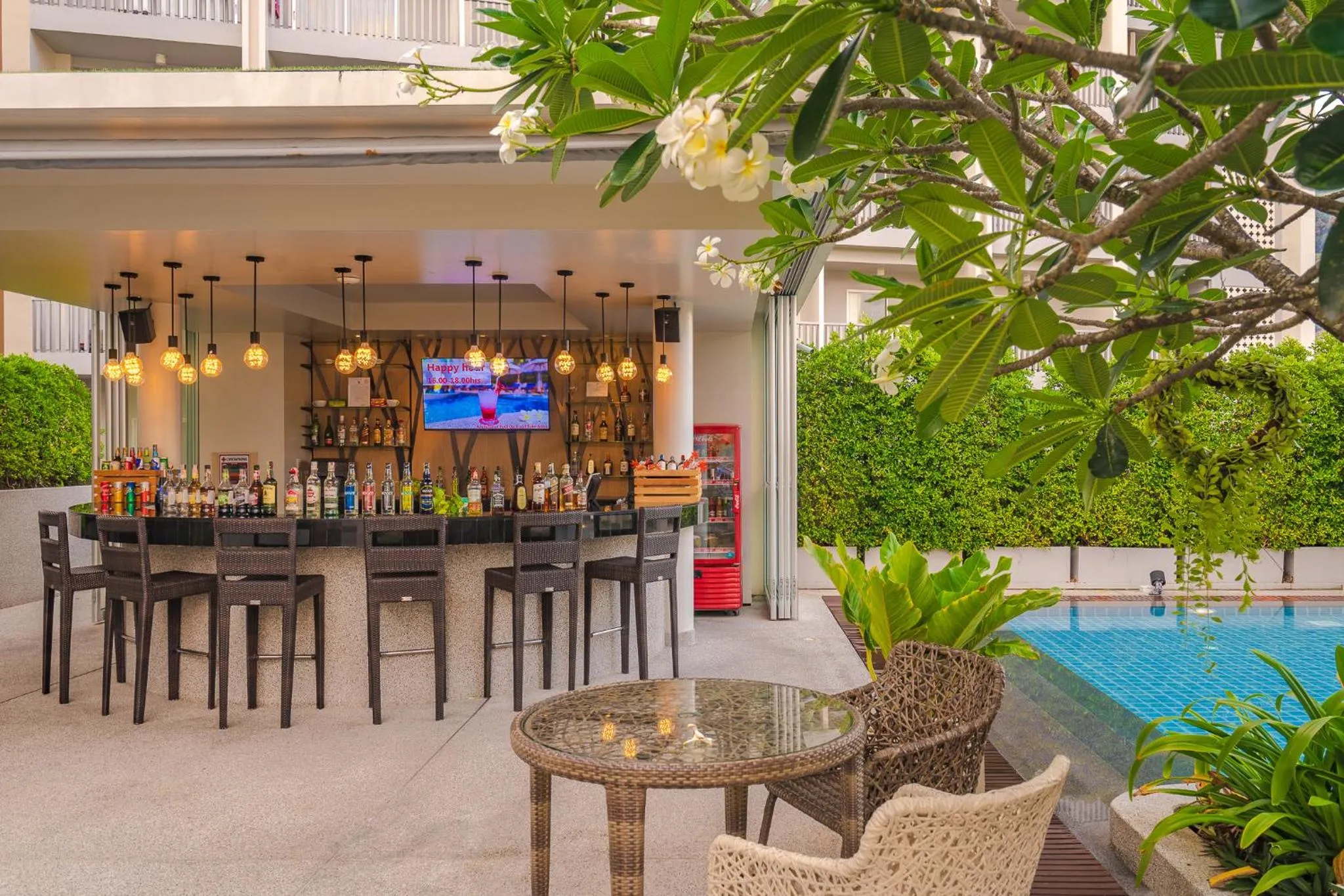 Lounge or bar in Ramada by Wyndham Phuket Deevana