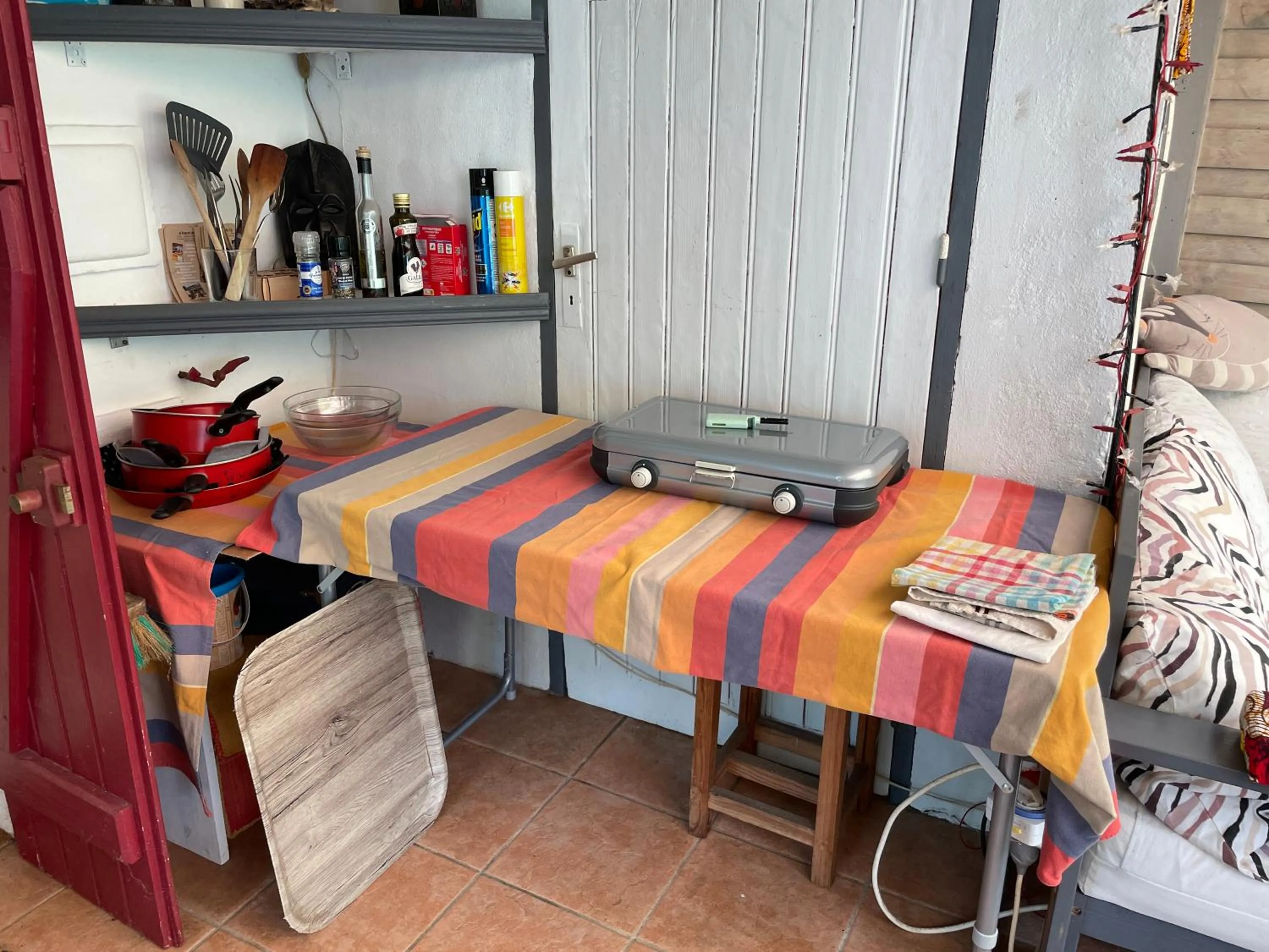 Summer in La Chambre Du Voyageur