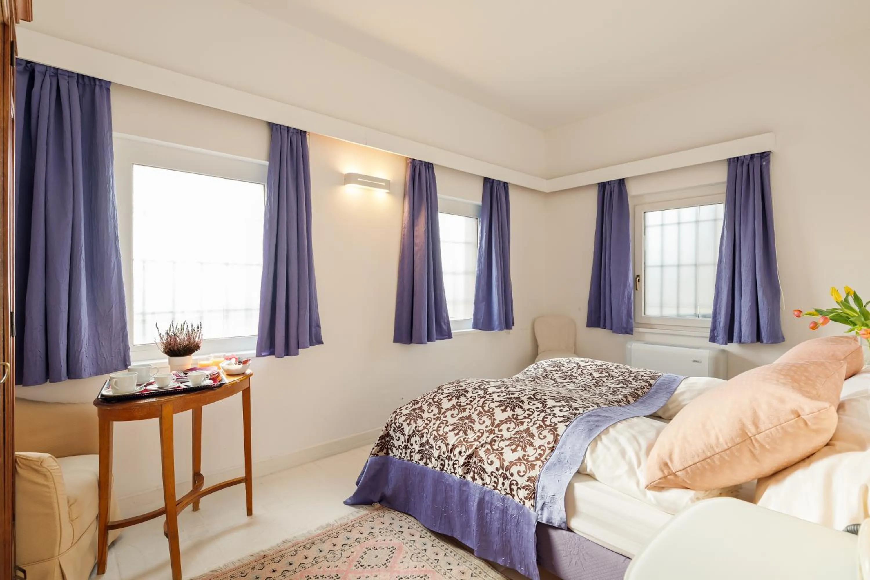 Bed in Villa Pambuffetti