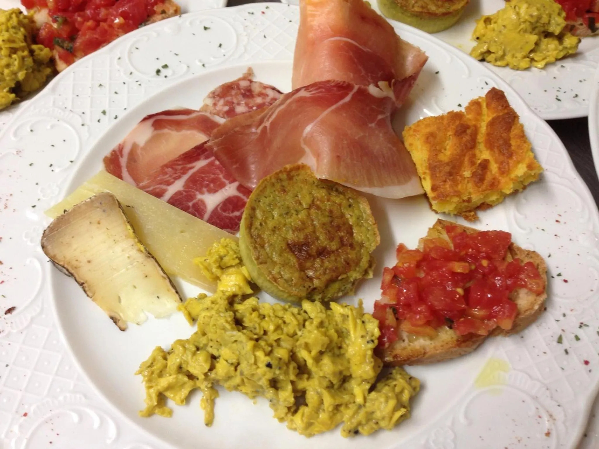 Food in Villa Pambuffetti