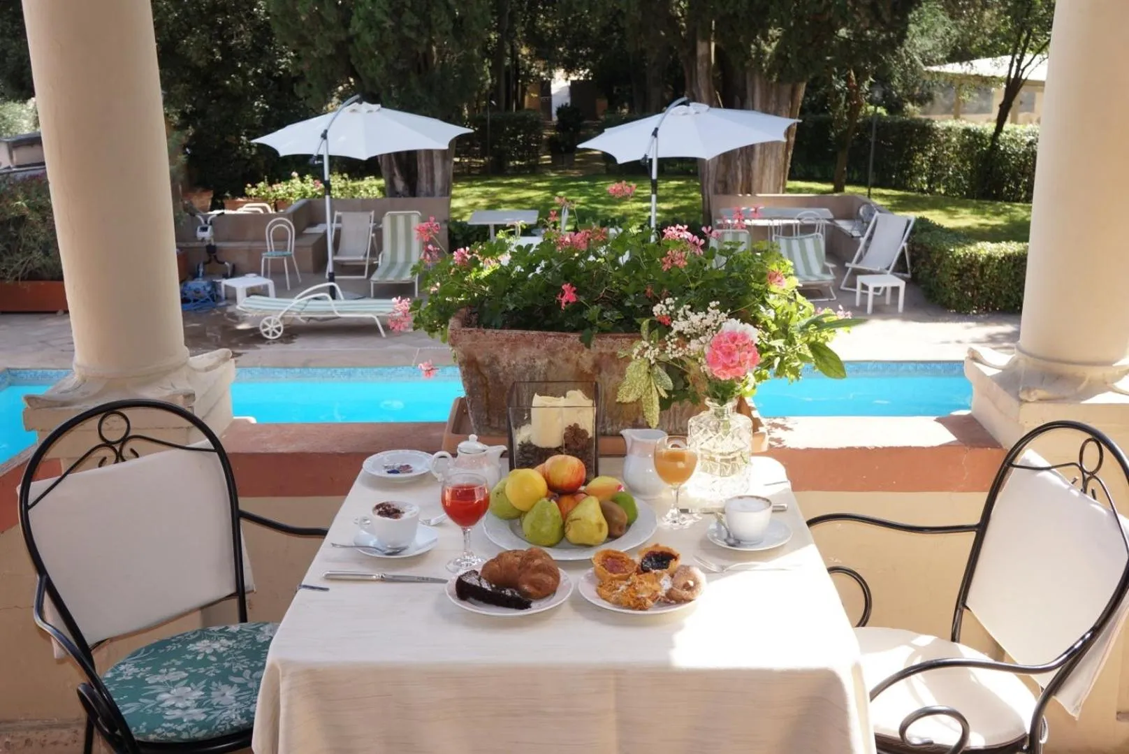 Restaurant/places to eat in Villa Pambuffetti