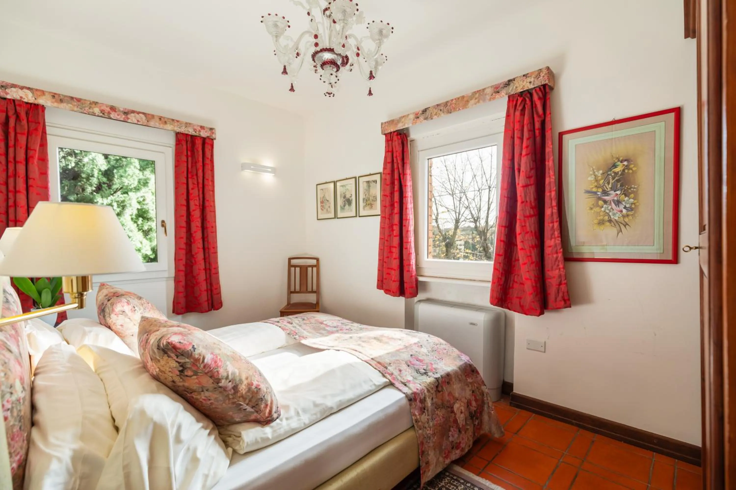 Bed in Villa Pambuffetti