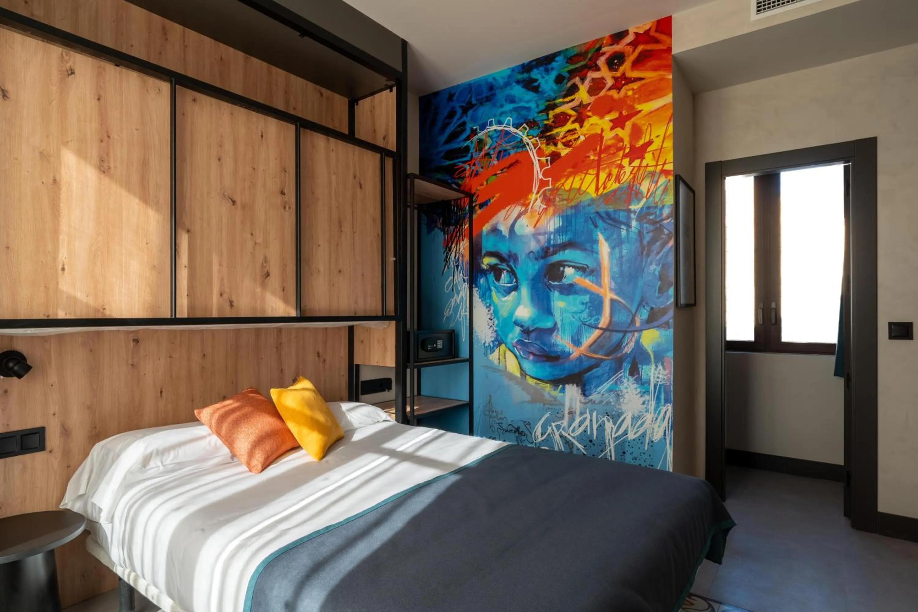 Bedroom, Bed in The Central House Granada Elvira