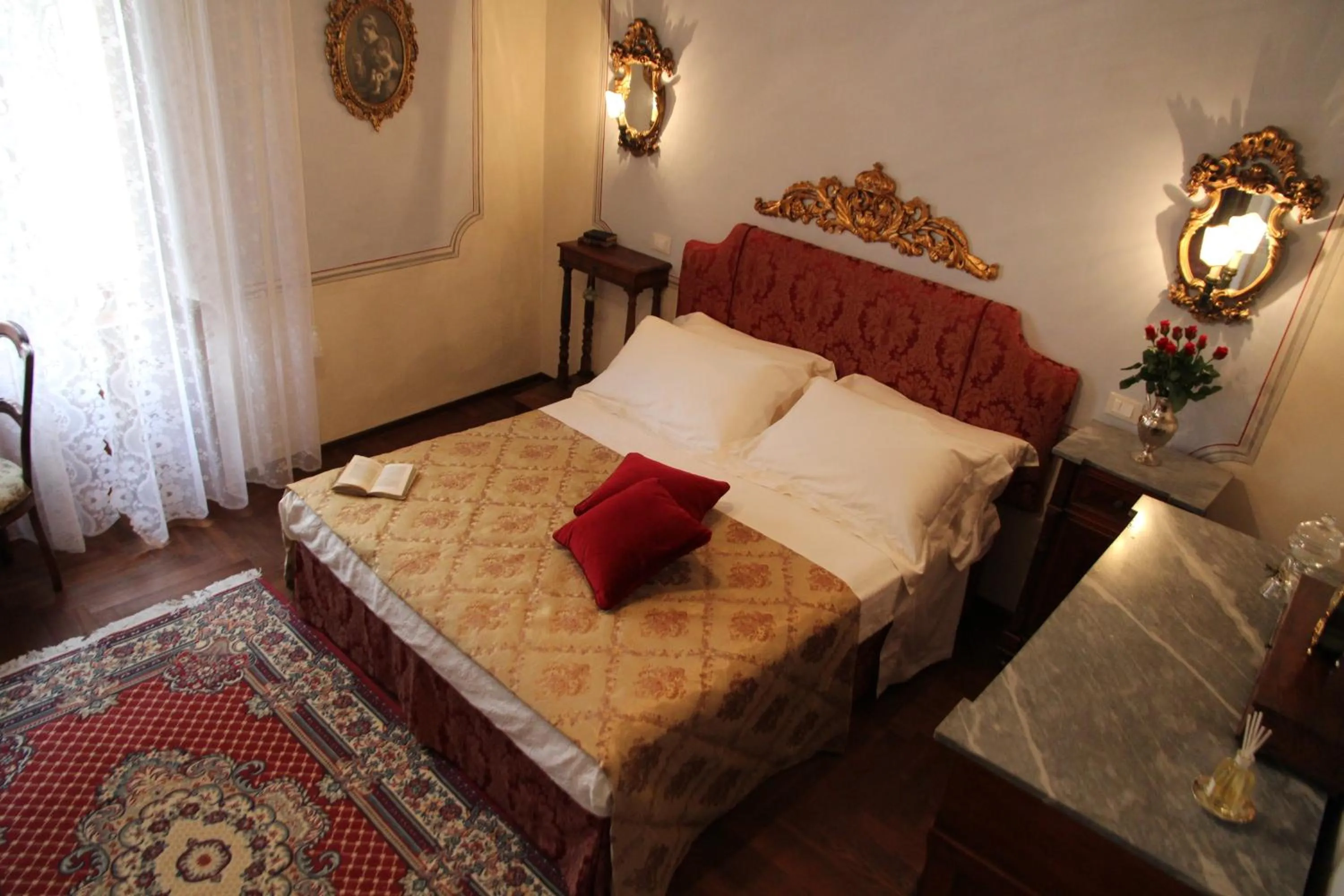 Photo of the whole room, Bed in Residenza Dei Ricci