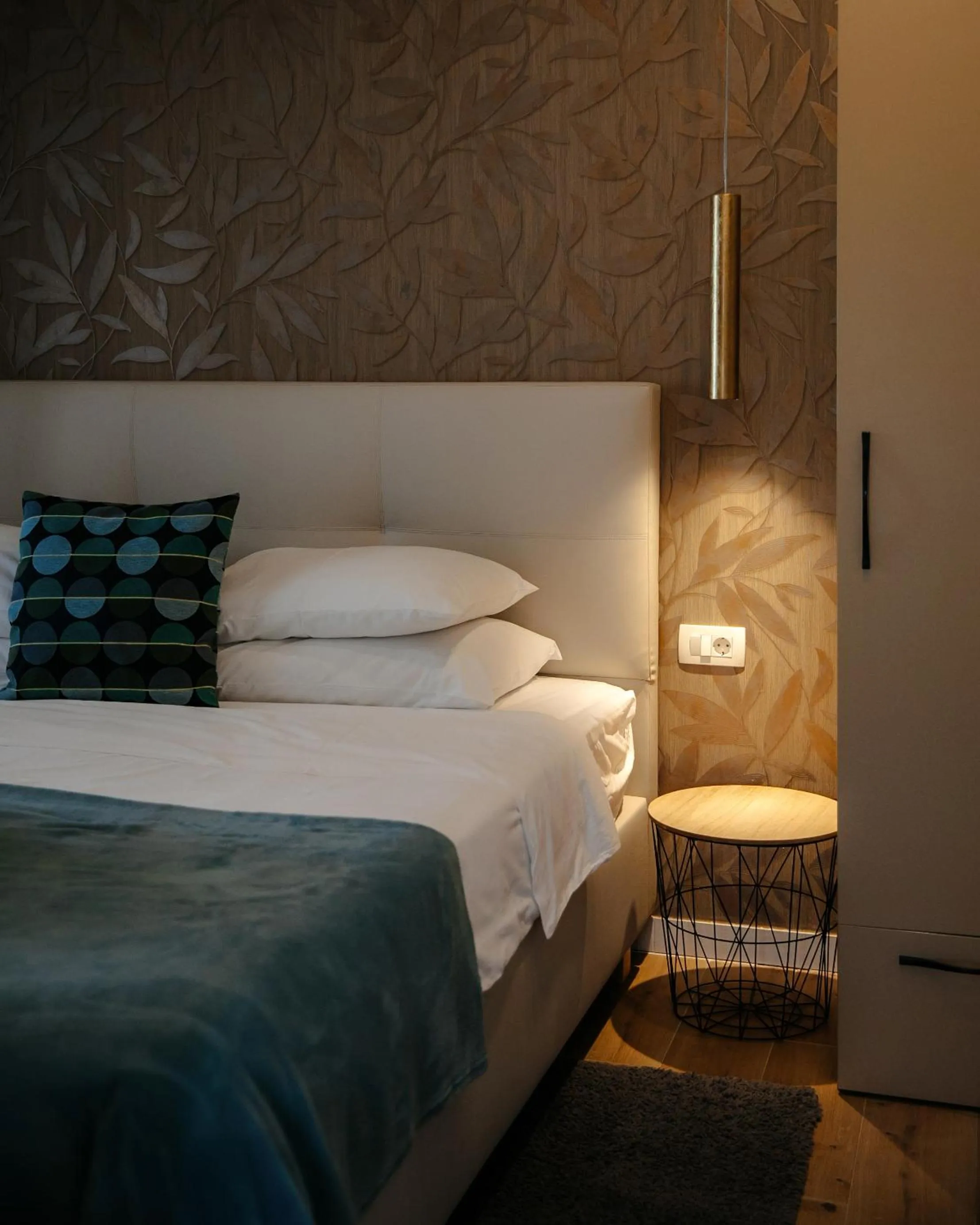 Property building, Bed in Vile Dalmacija