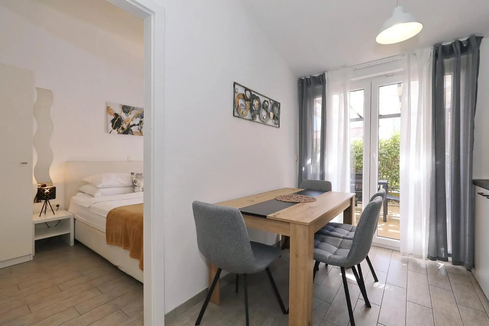 Dining area, Bed in Vile Dalmacija Dining area, Bed in Vile Dalmacija