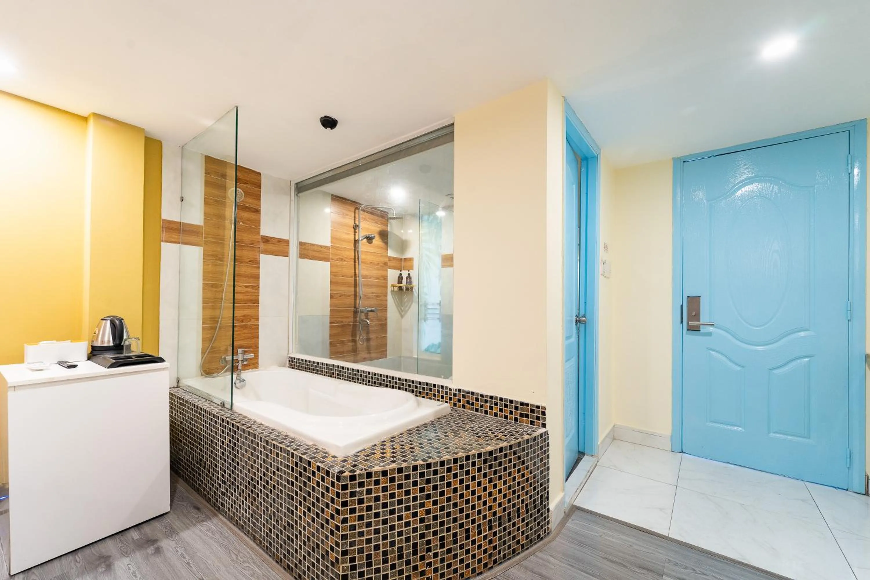 Bathroom in Collection O District Tan Binh Near Airport Formerly Joy Inn