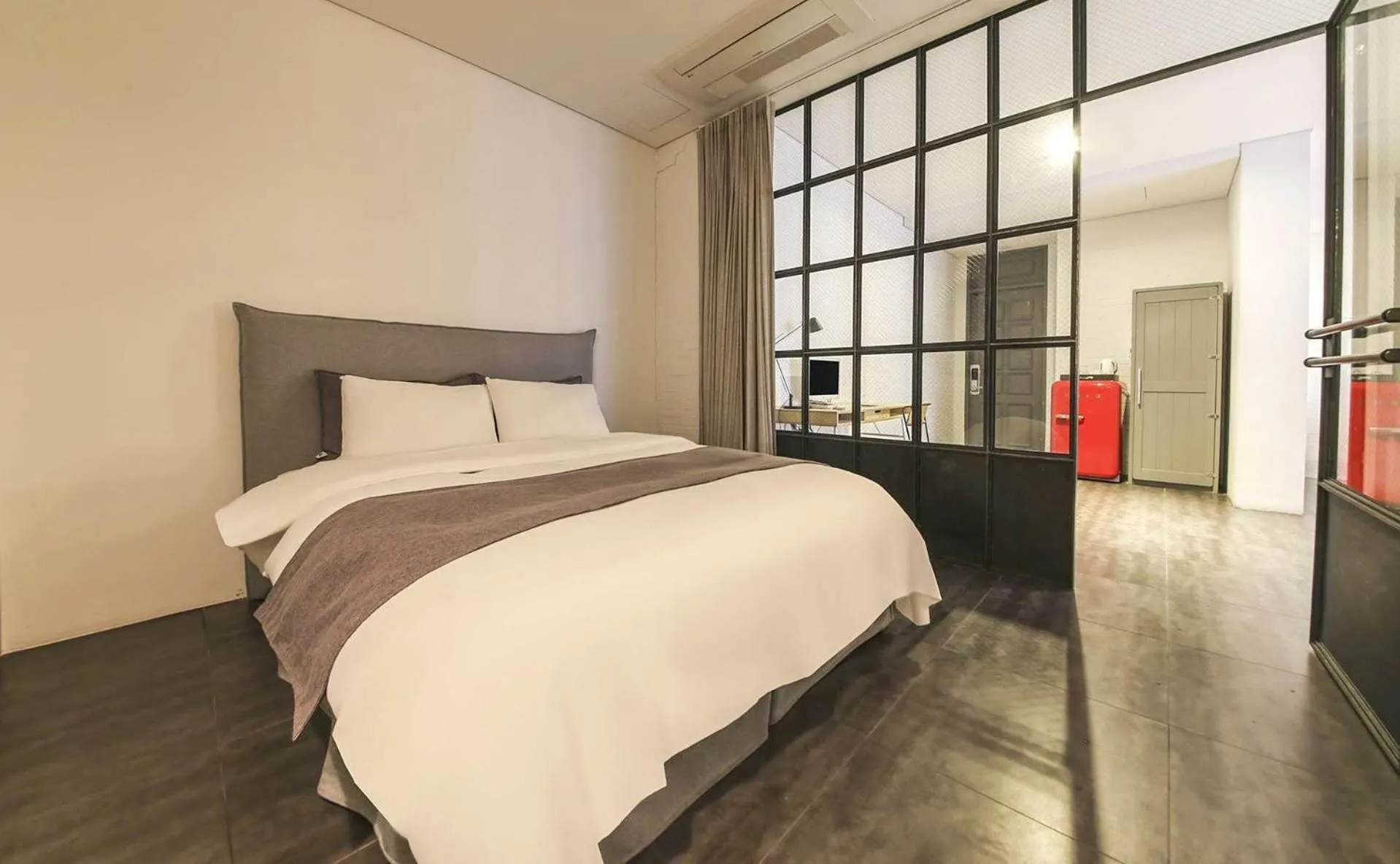 Bedroom, Bed in Ami Boutique Hotel, Yongin