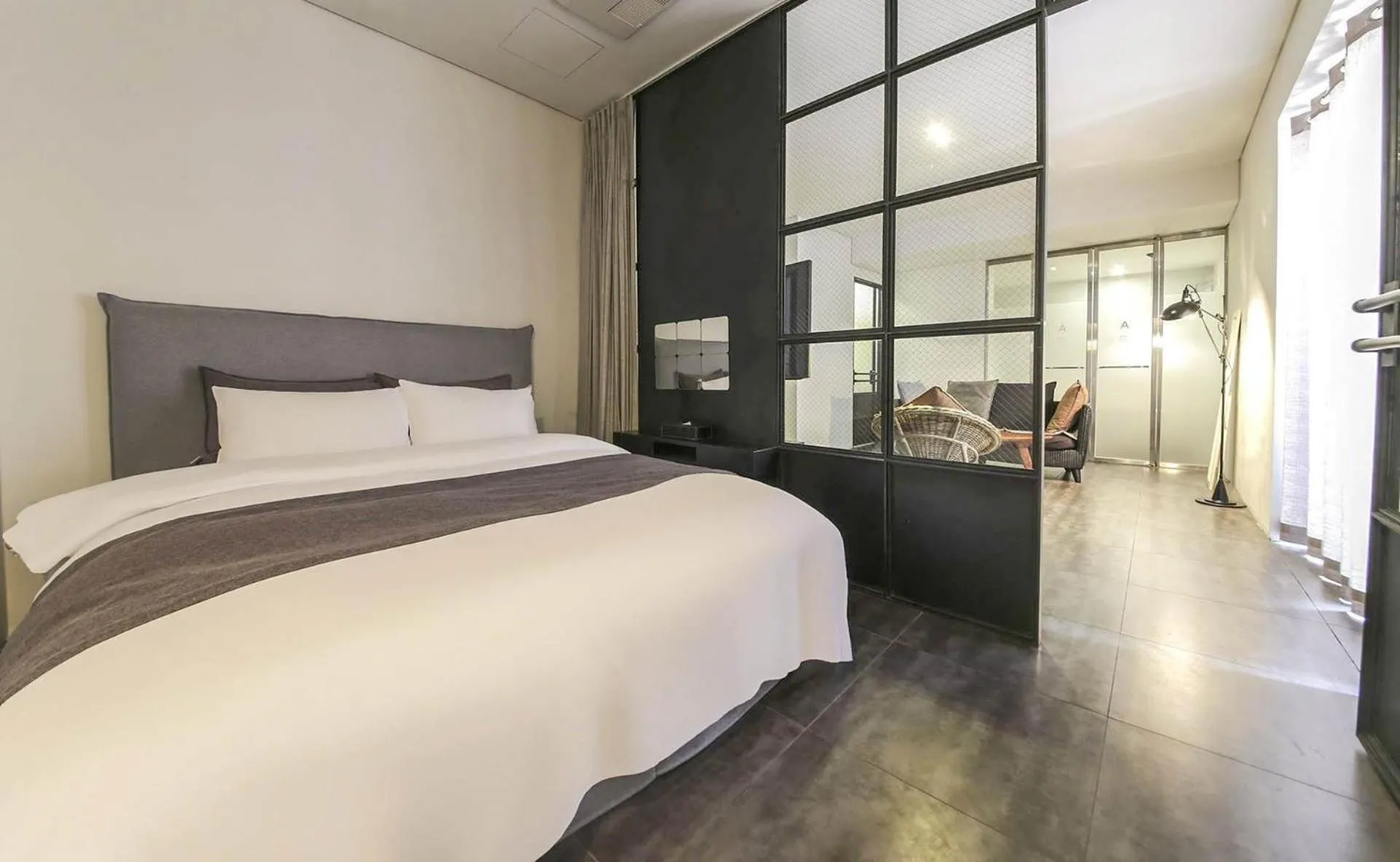Photo of the whole room, Bed in Ami Boutique Hotel, Yongin