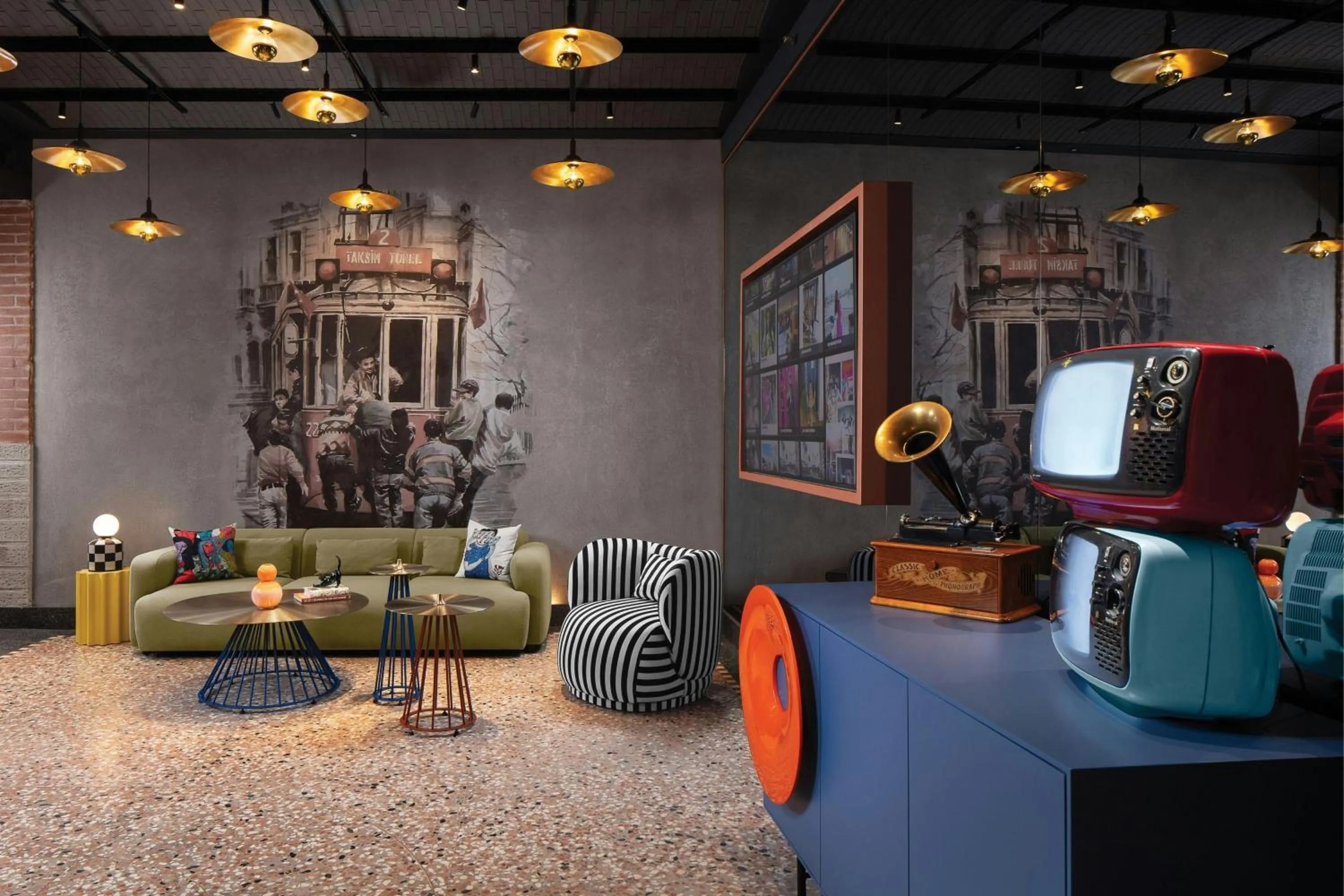 Lobby or reception in Moxy Istanbul Taksim by Marriott Bonvoy