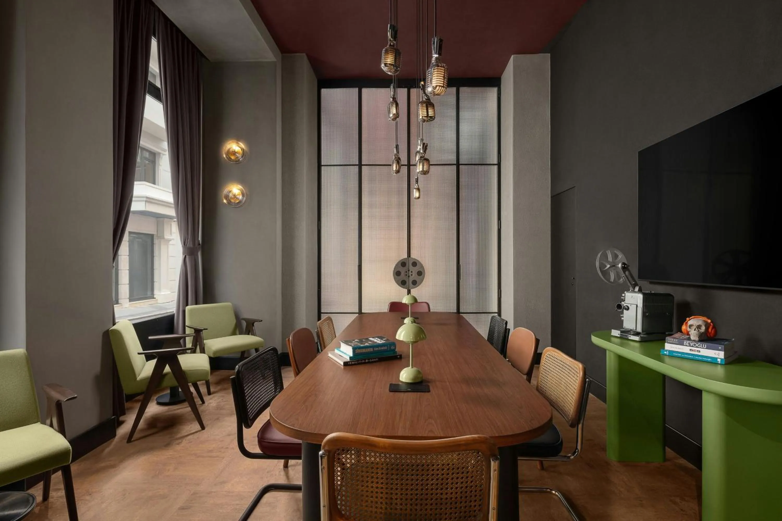 Meeting/conference room in Moxy Istanbul Taksim by Marriott Bonvoy