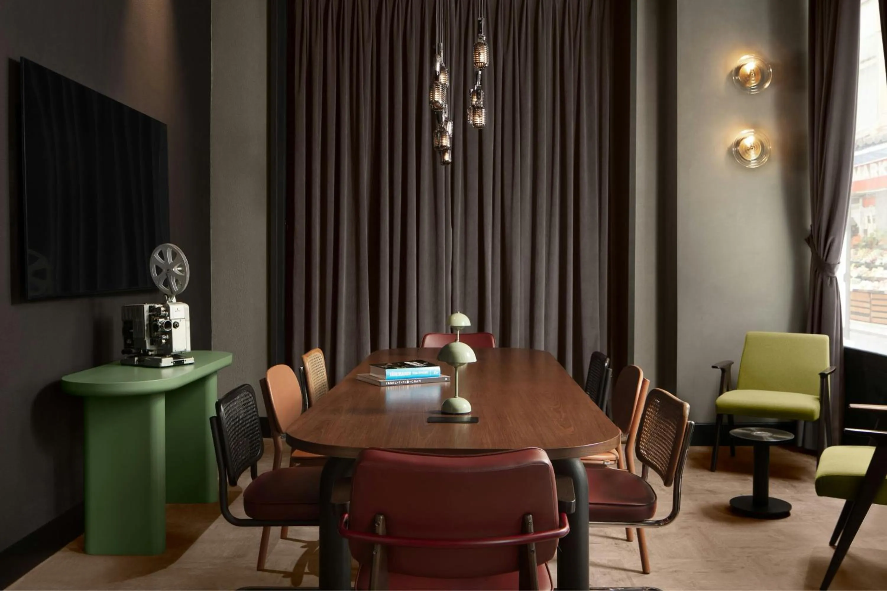 Meeting/conference room in Moxy Istanbul Taksim by Marriott Bonvoy