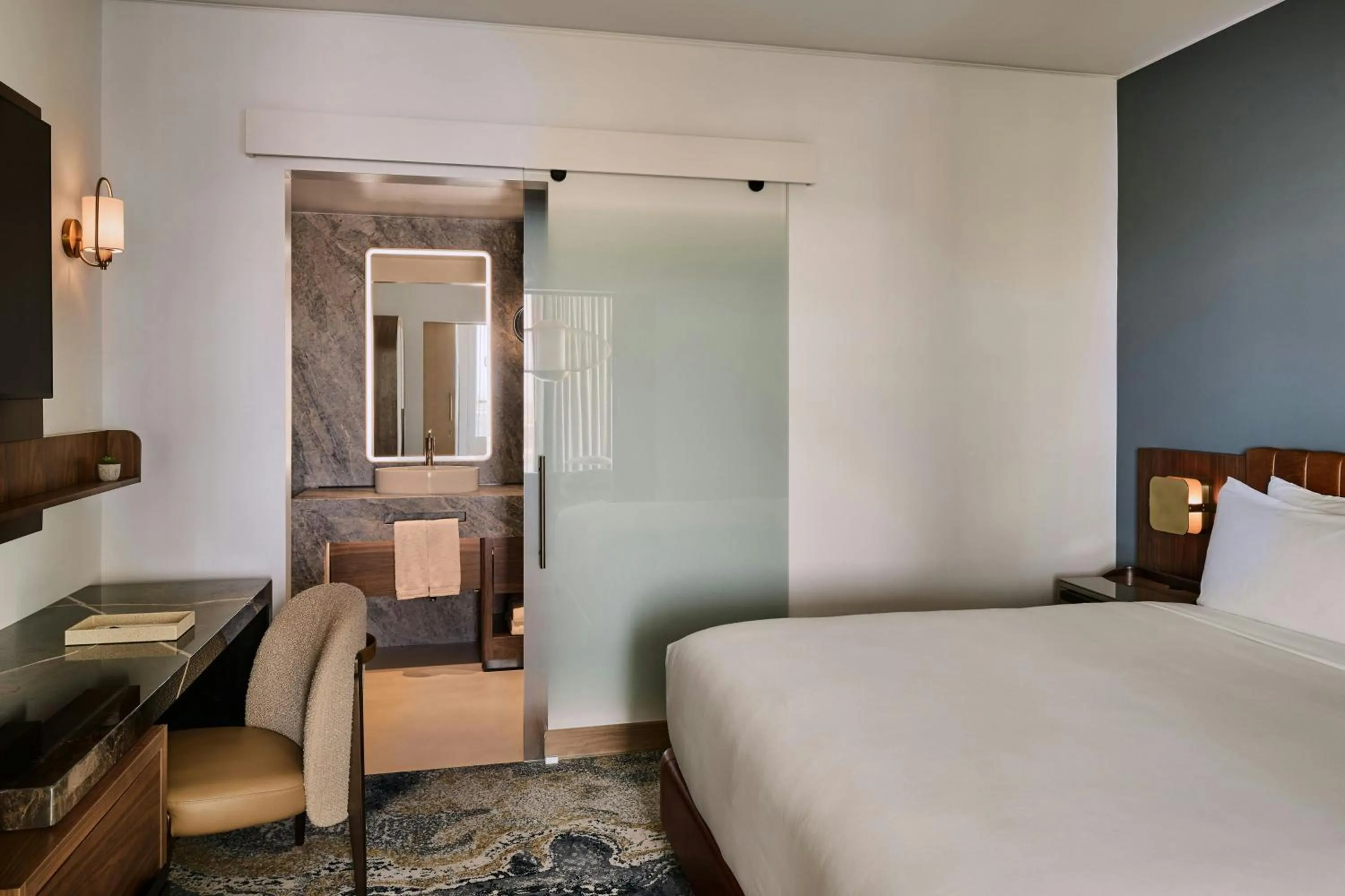 Bedroom, Bed in The REMI, Scottsdale, Autograph Collection