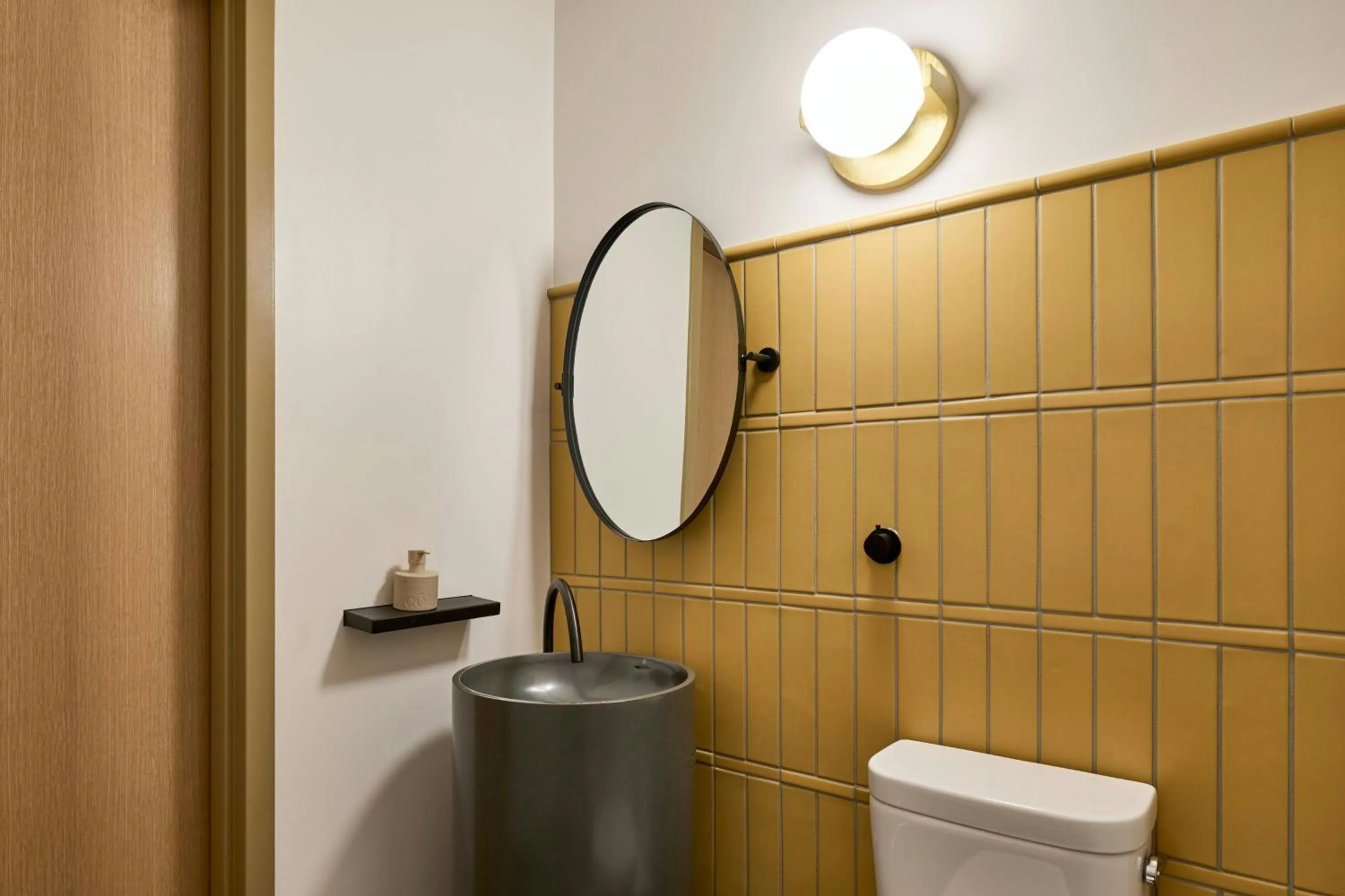 Photo of the whole room in The REMI, Scottsdale, Autograph Collection