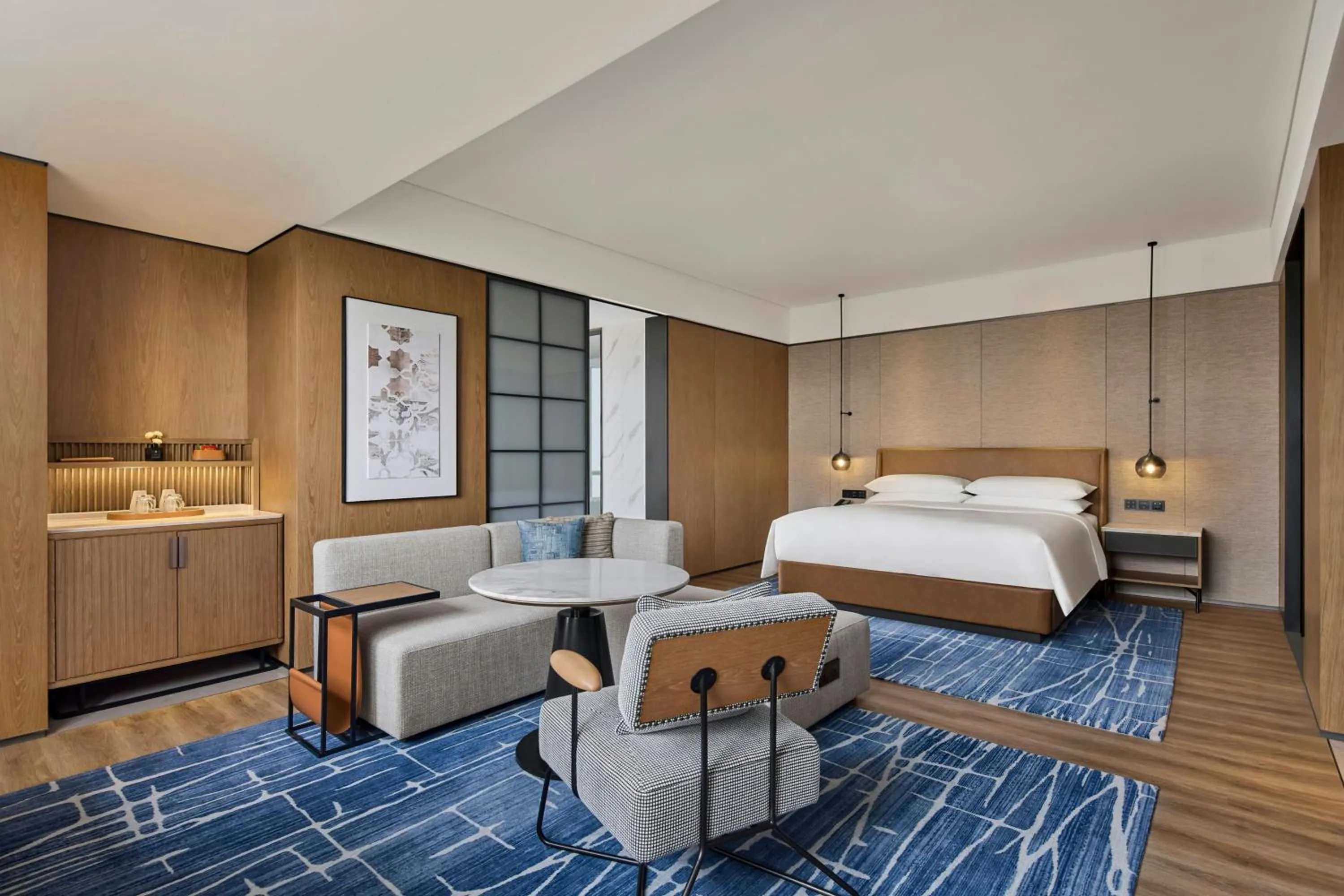 Photo of the whole room, Bed in Sheraton Grand Xiamen Jimei