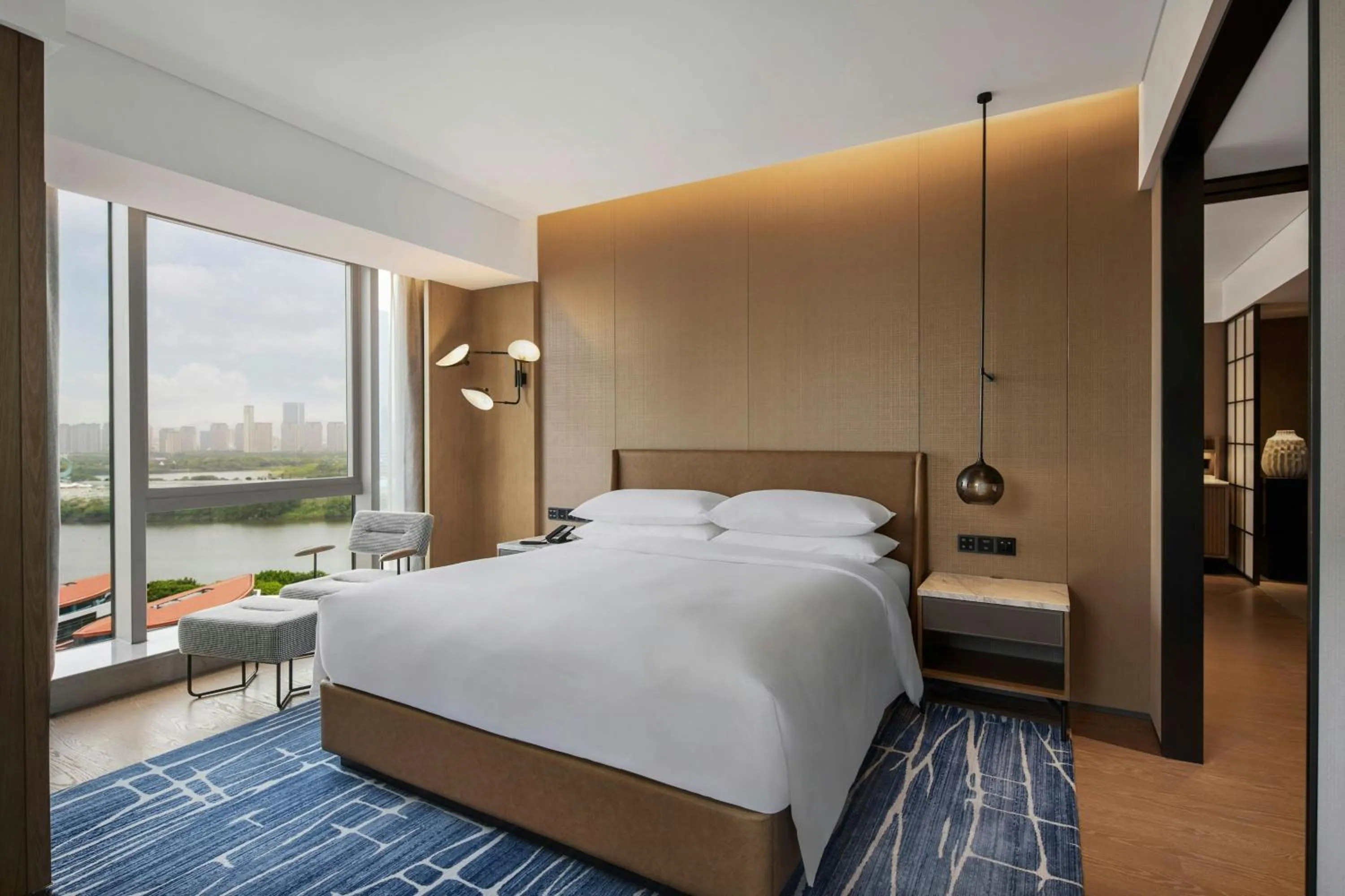 Bedroom, Bed in Sheraton Grand Xiamen Jimei