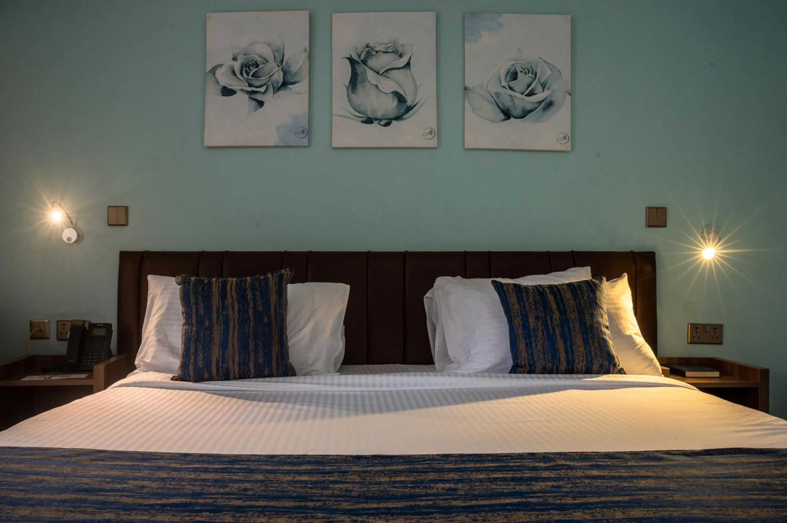 Photo of the whole room, Bed in Sportsview Hotel Kasarani