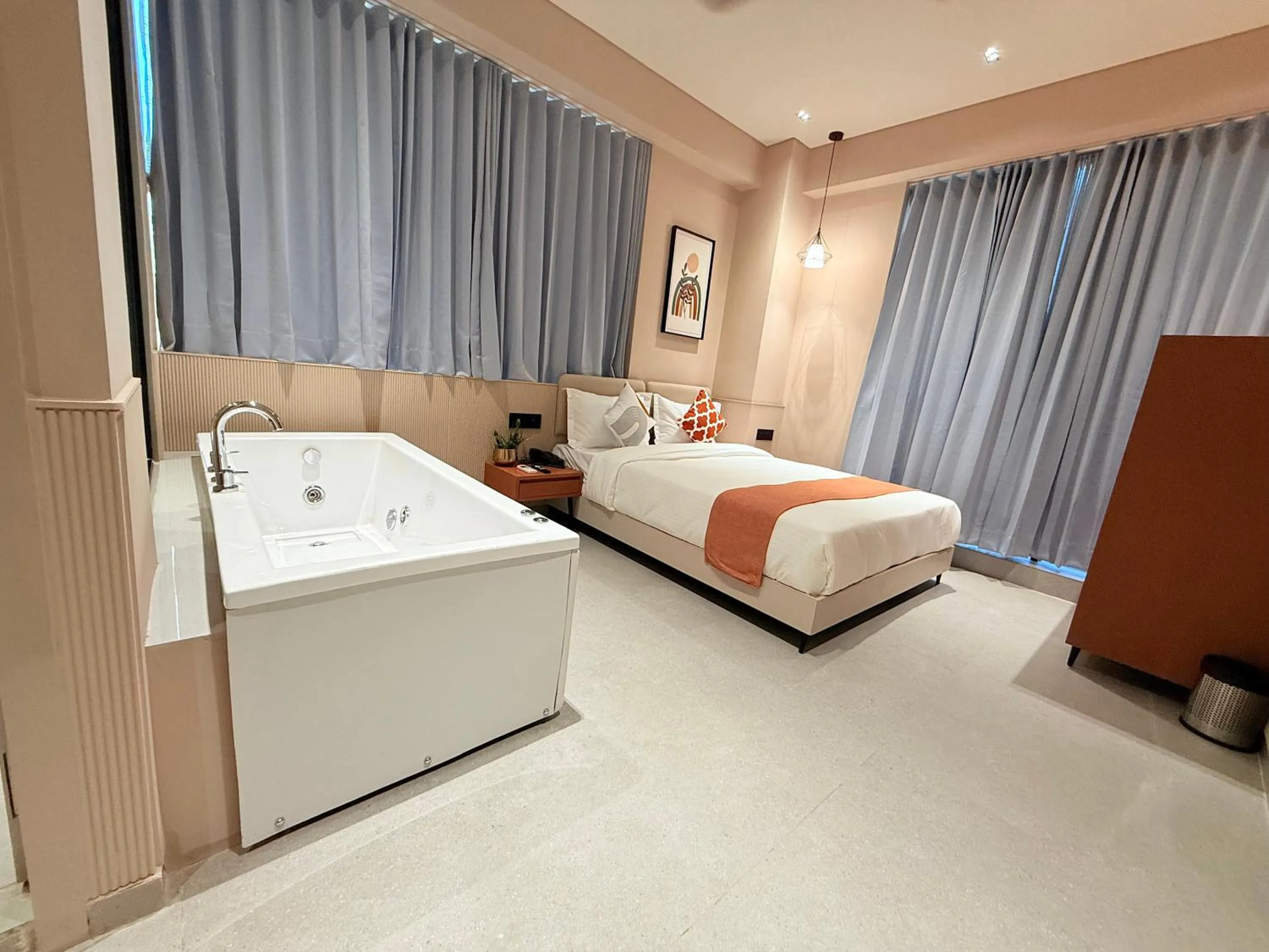 Bed in Hotel Fun Regency Motera Ahmadabad