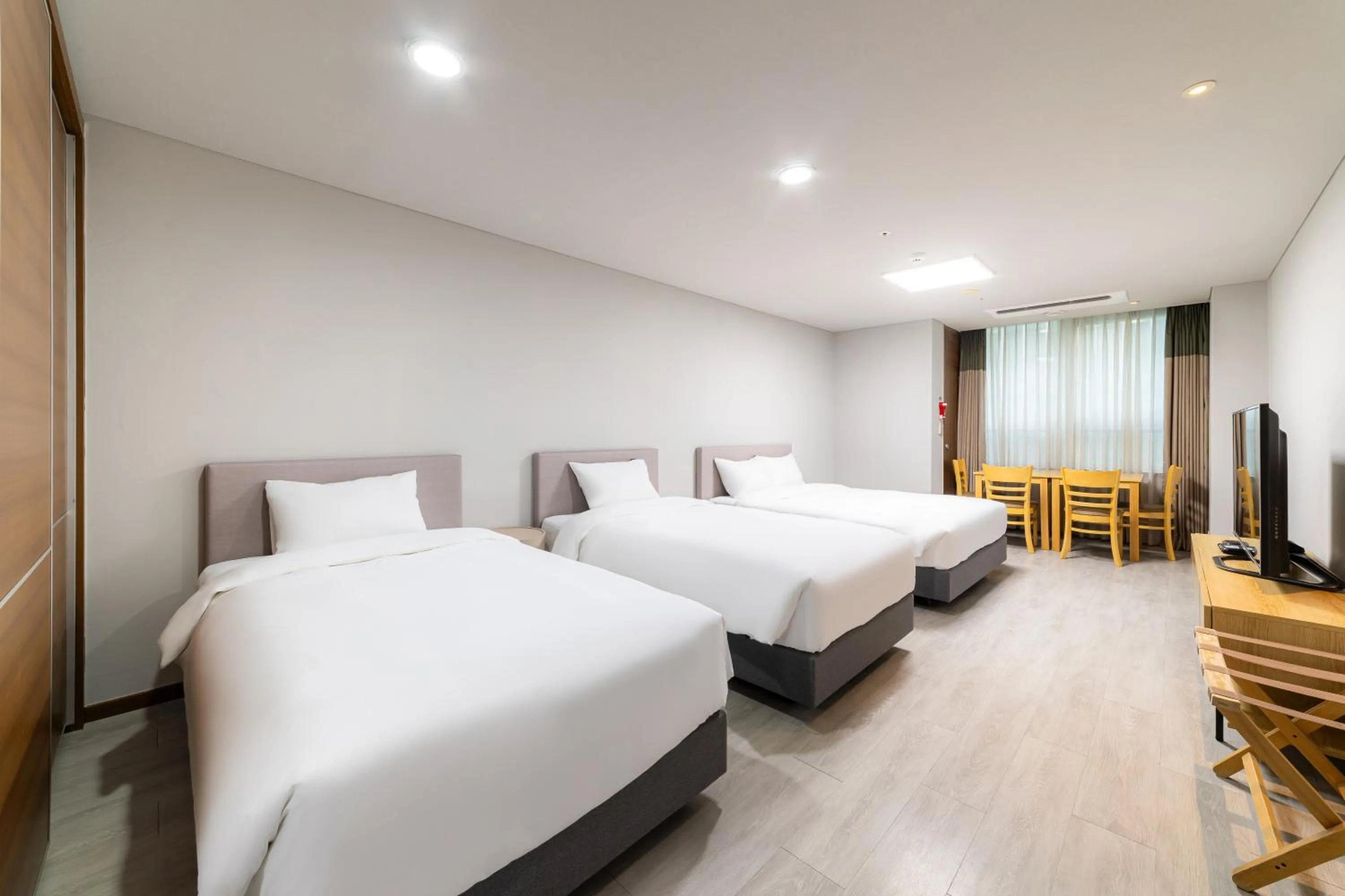 Bedroom, Bed in Hotel Modak Namdaemun