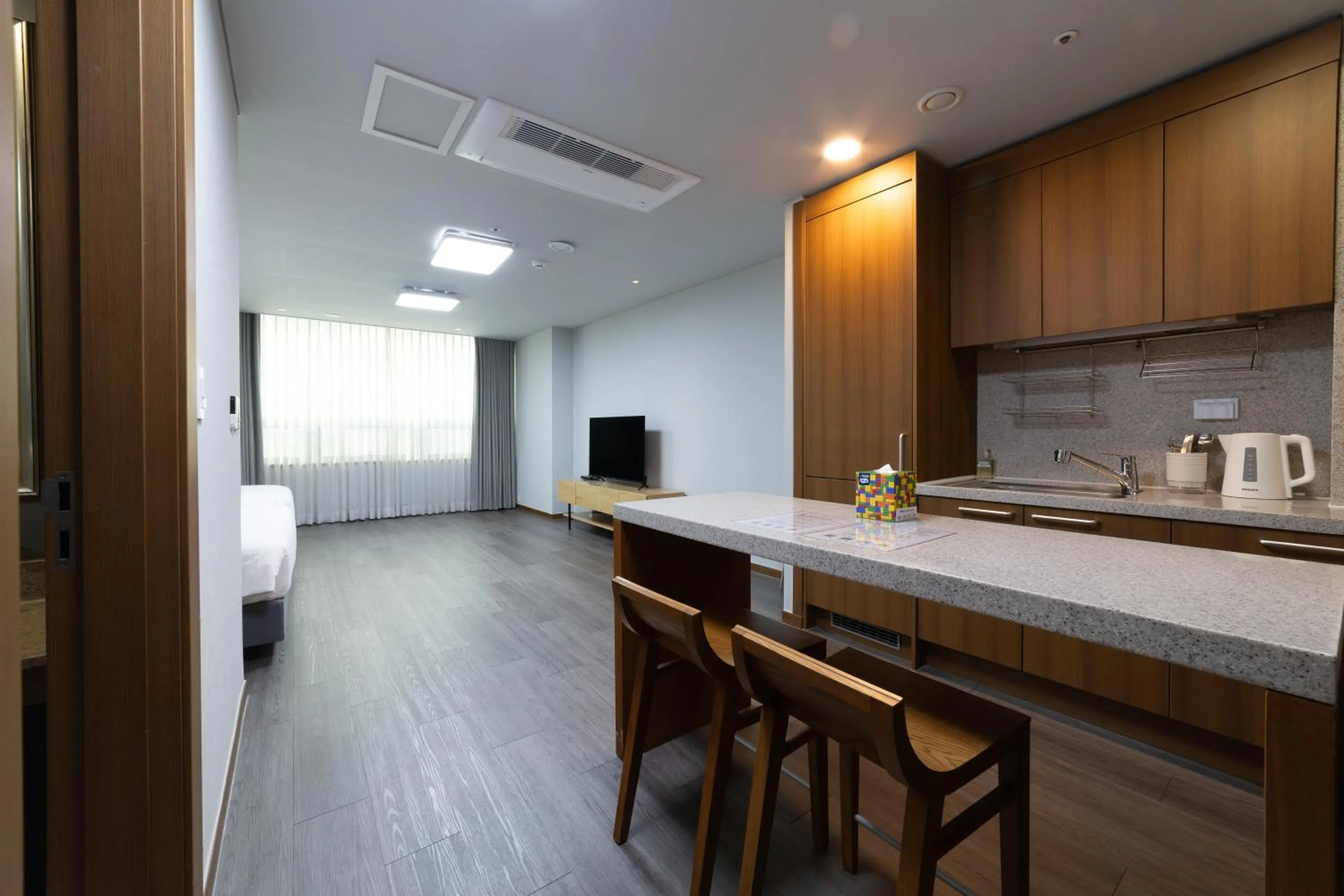 TV and multimedia in Hotel Modak Namdaemun