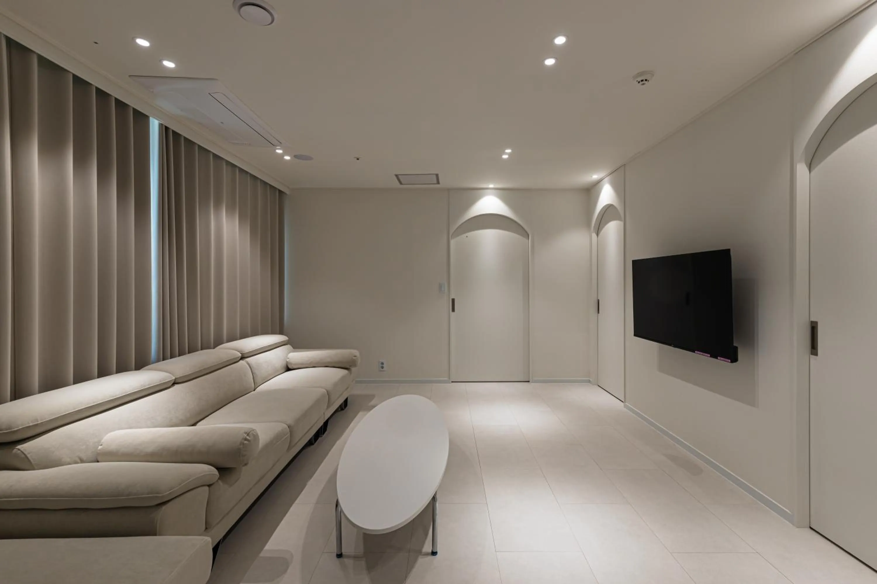 TV and multimedia in Hotel Modak Namdaemun