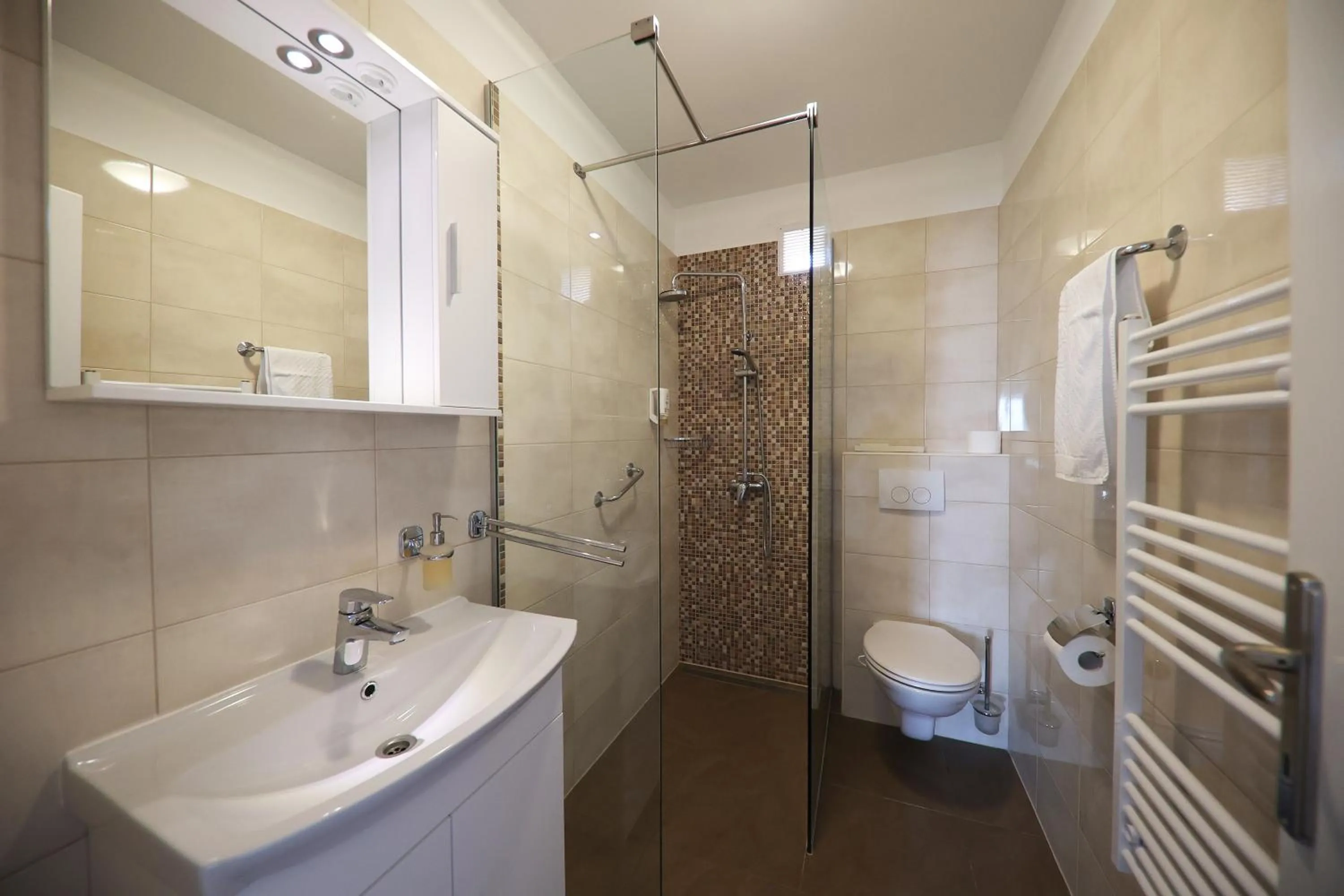 Bathroom in Hotel Murter