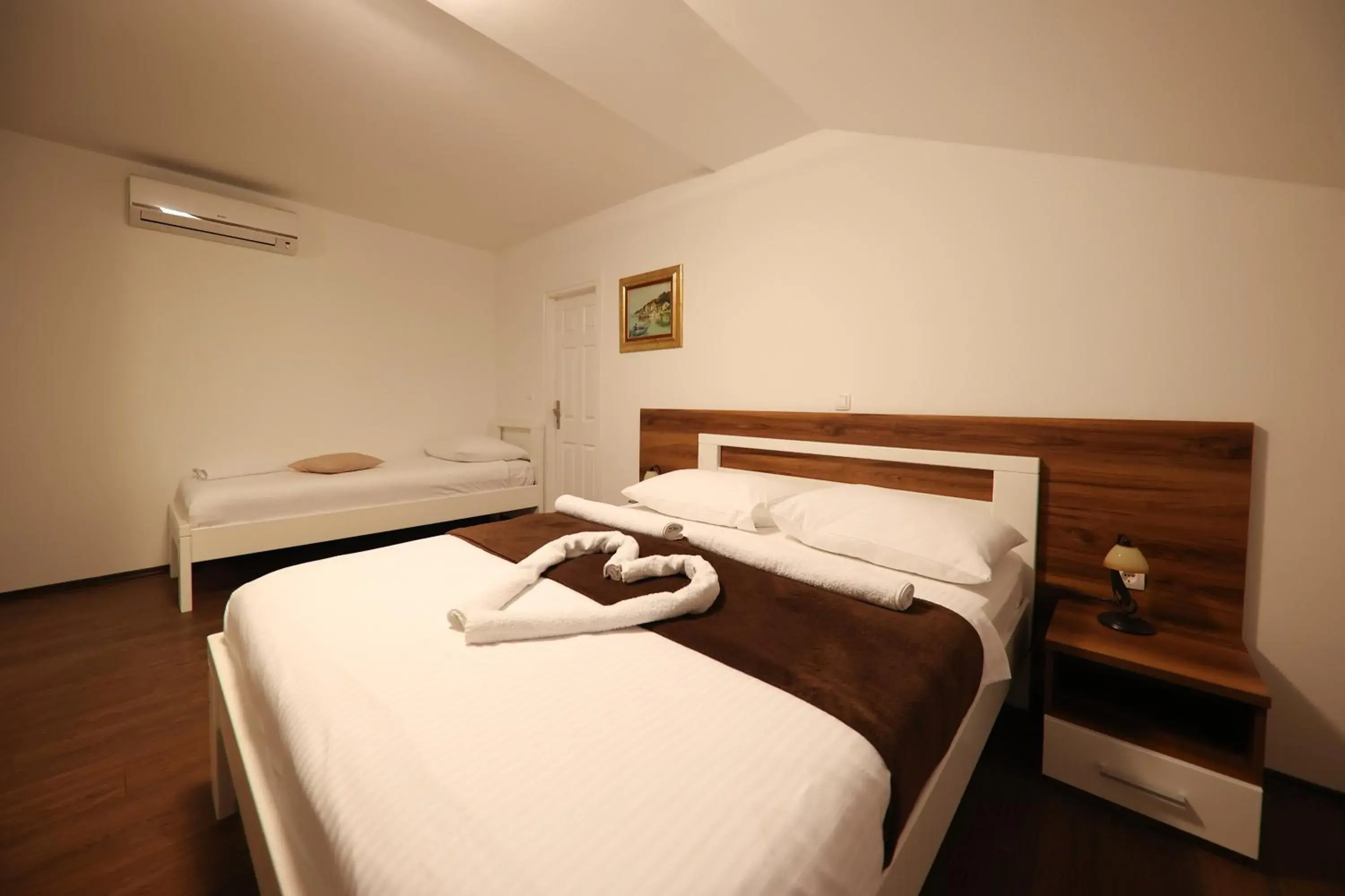 Superior Triple Room with Balcony and Sea View in Hotel Murter Superior Triple Room with Balcony and Sea View in Hotel Murter