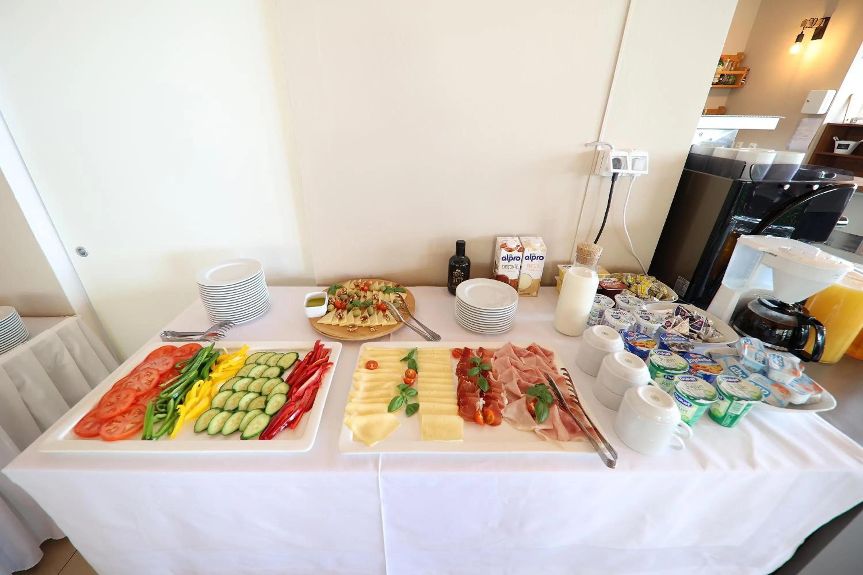 Breakfast in Hotel Murter