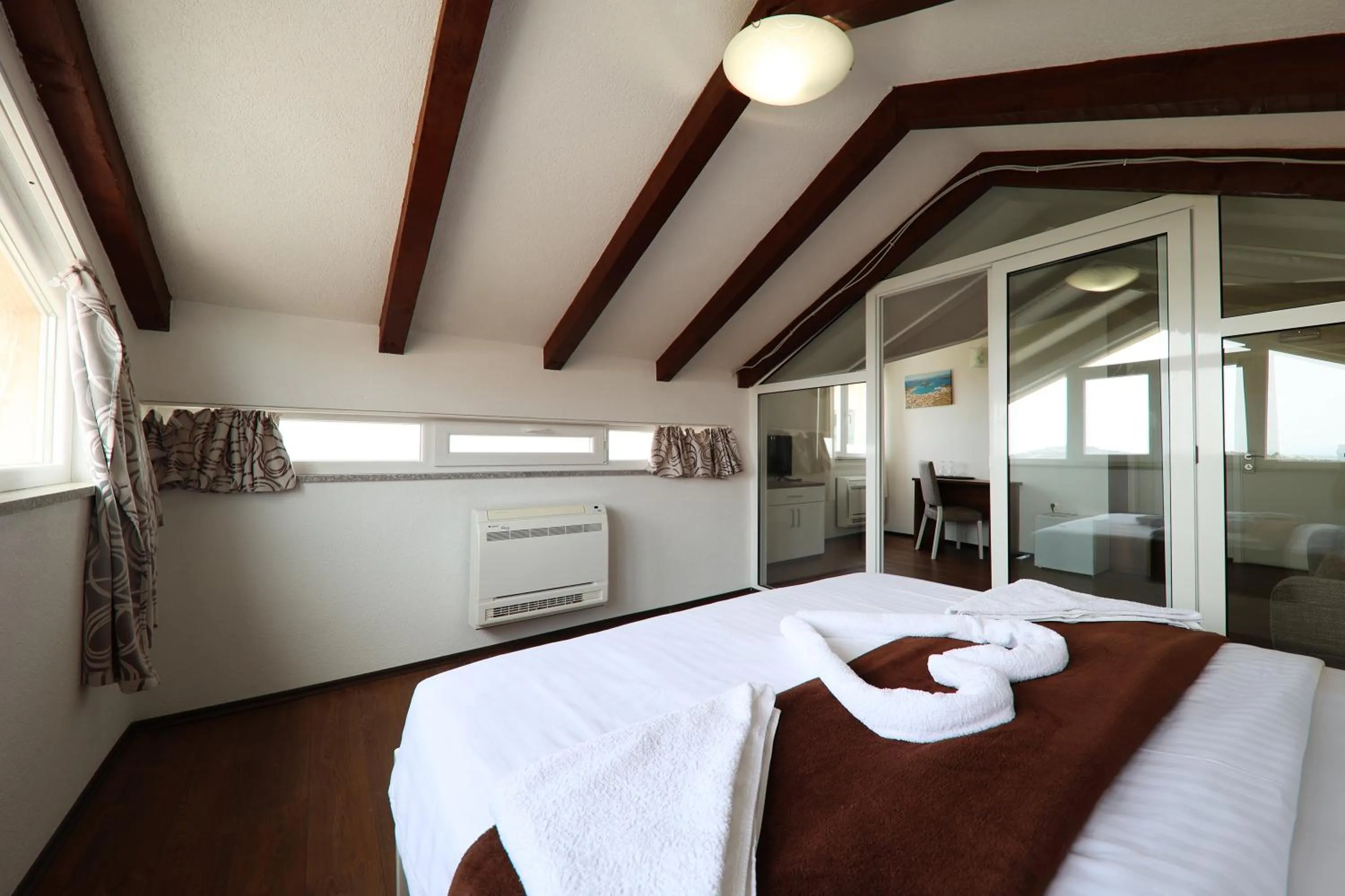 Bedroom in Hotel Murter