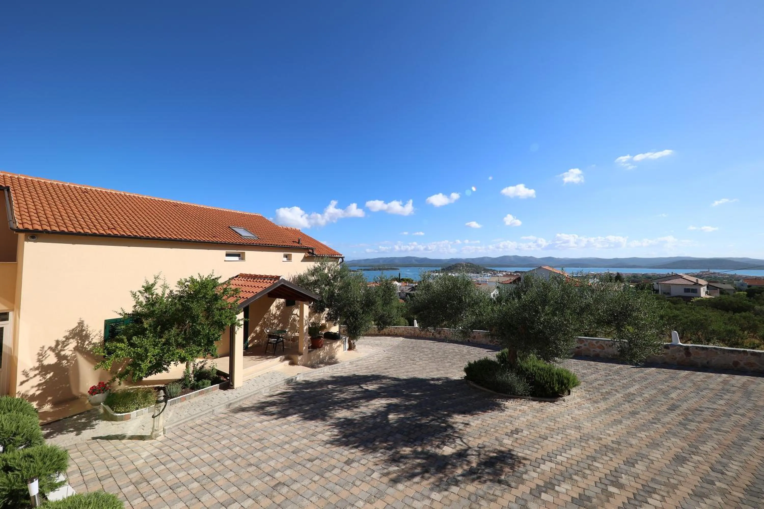 Property building in Hotel Murter