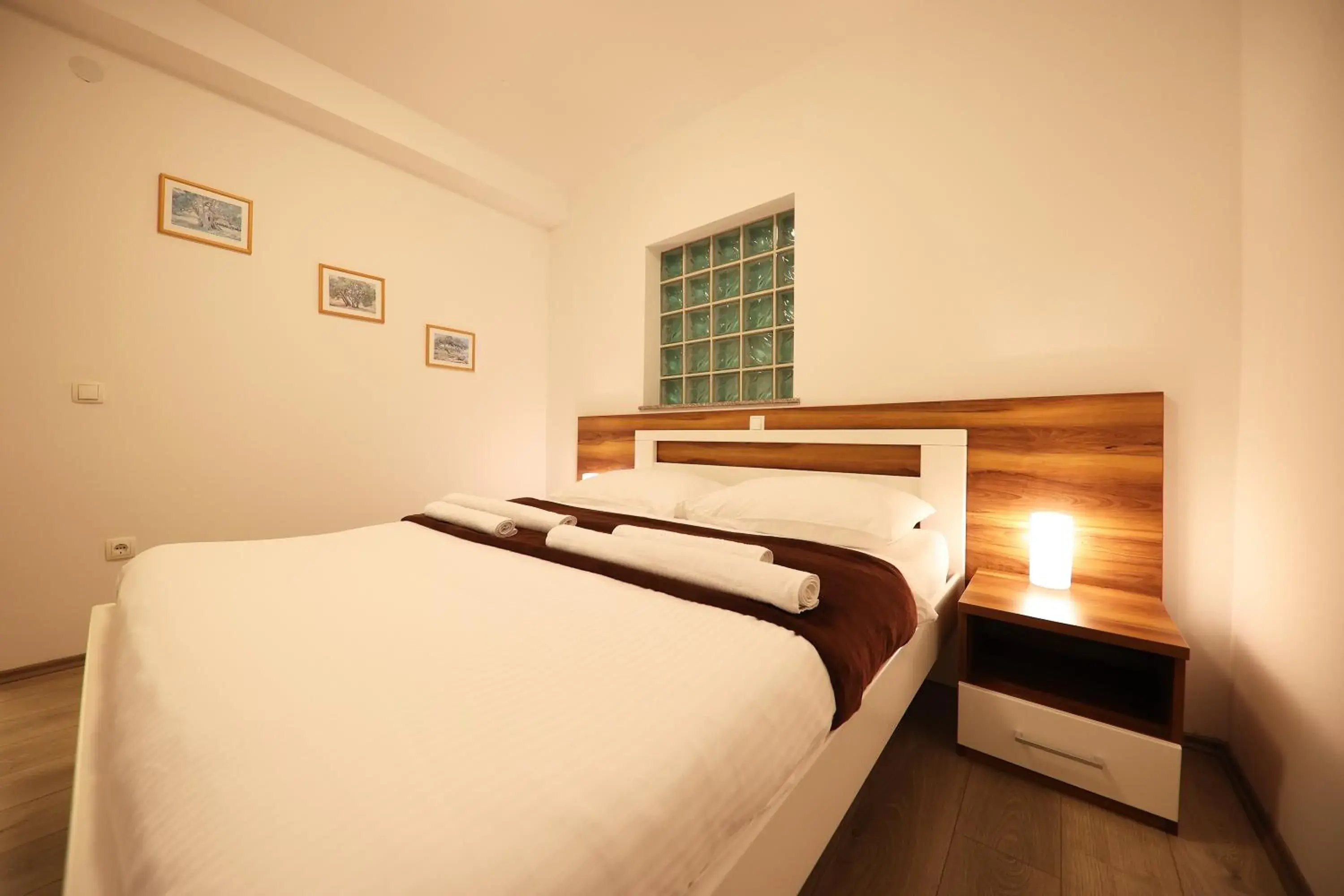 Double Room with Partial Sea View in Hotel Murter Double Room with Partial Sea View in Hotel Murter