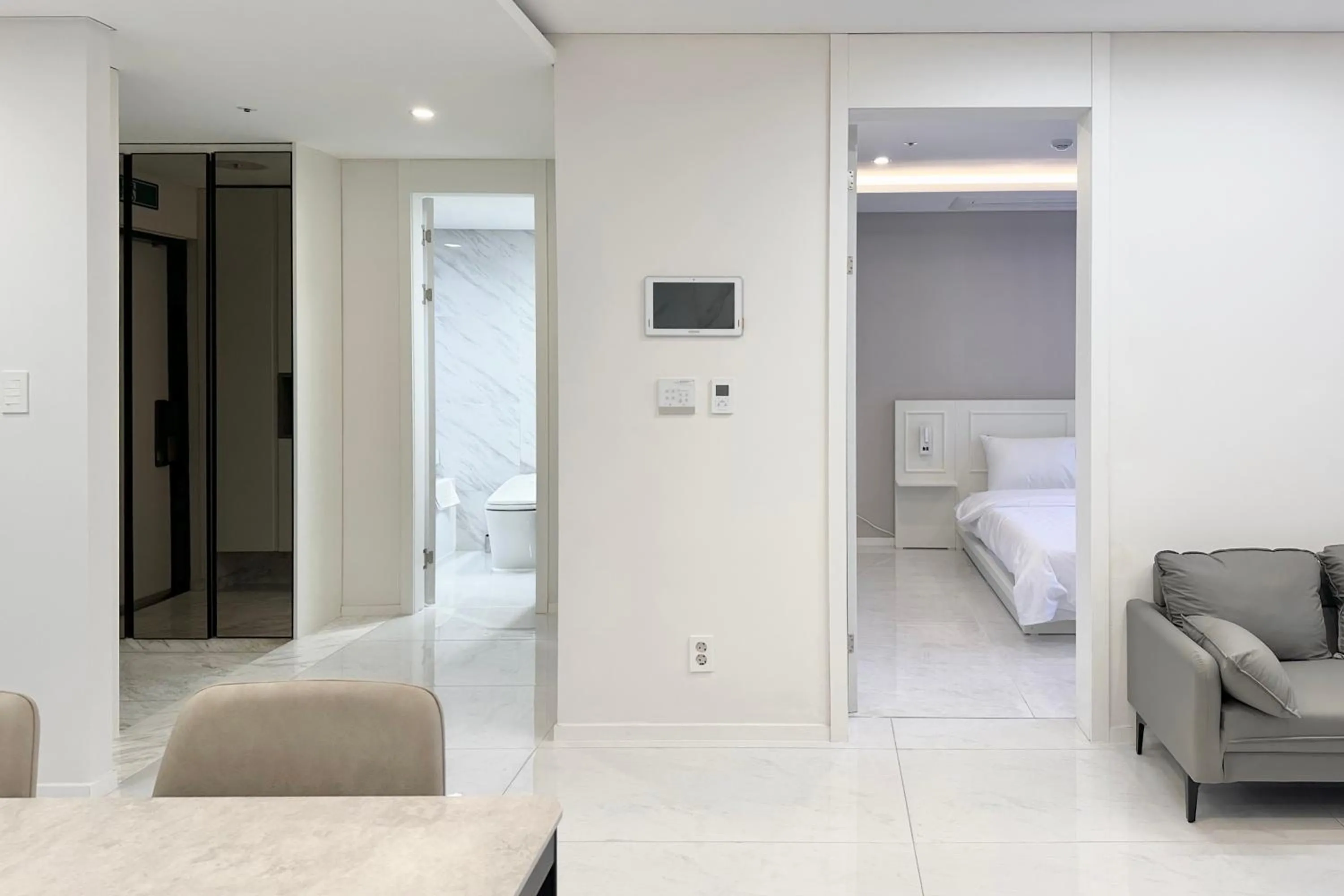 Bed in Zizel Suite Room Seocho