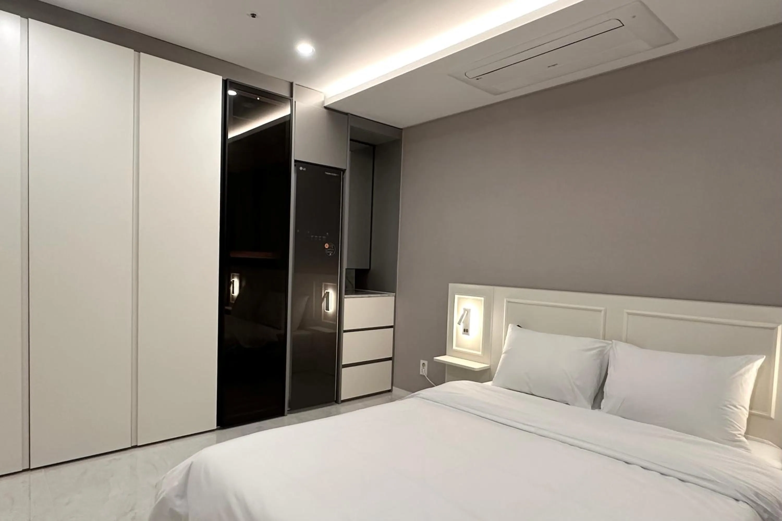 Bed in Zizel Suite Room Seocho