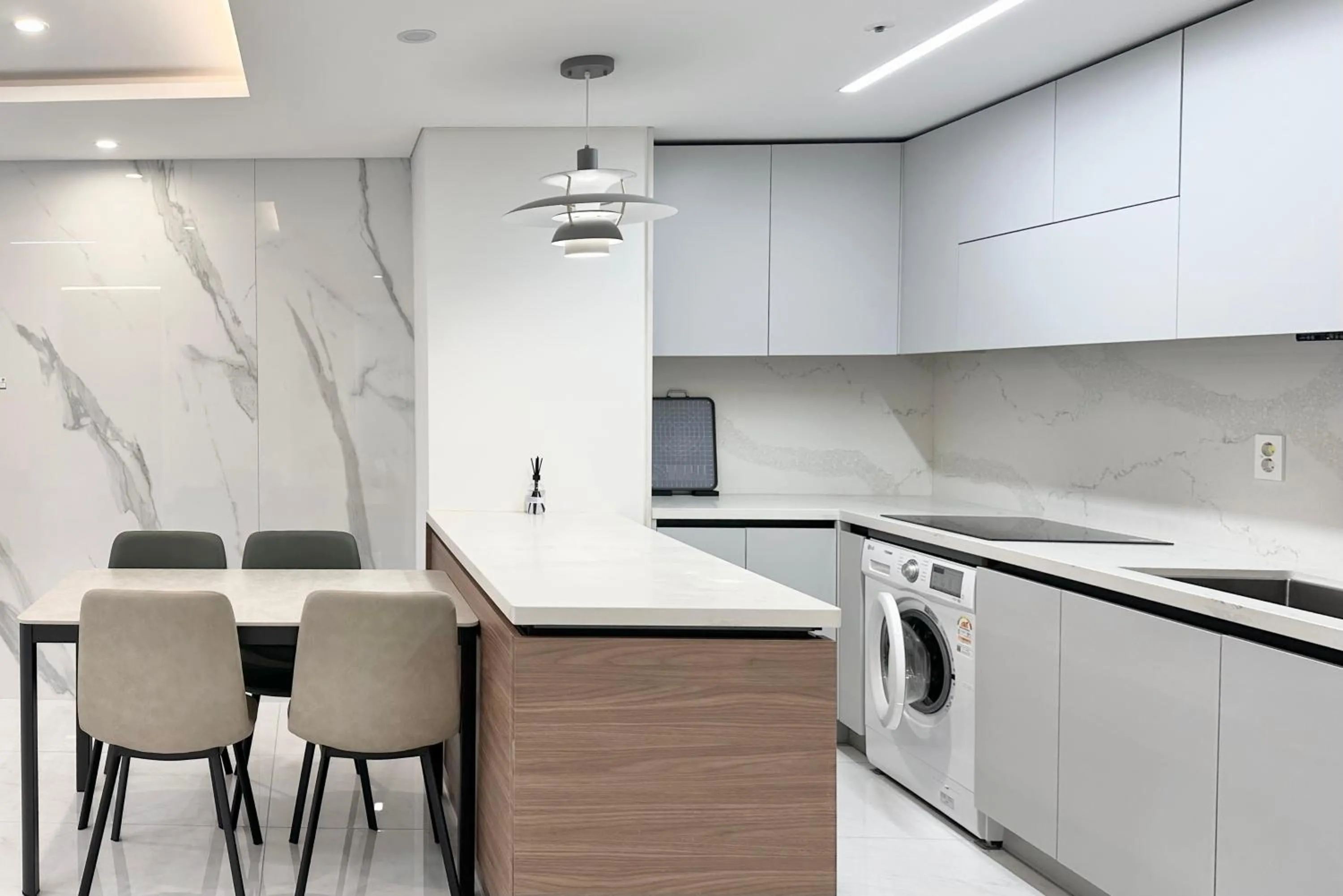Kitchen or kitchenette in Zizel Suite Room Seocho